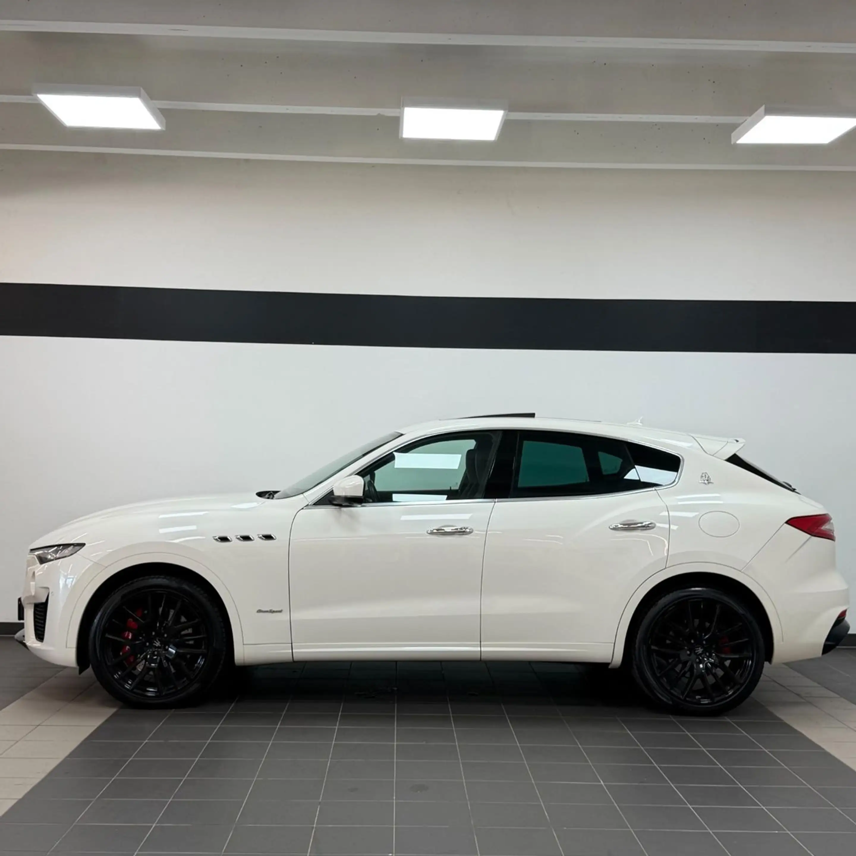 Maserati Levante GranSport S Q4 — photo 4