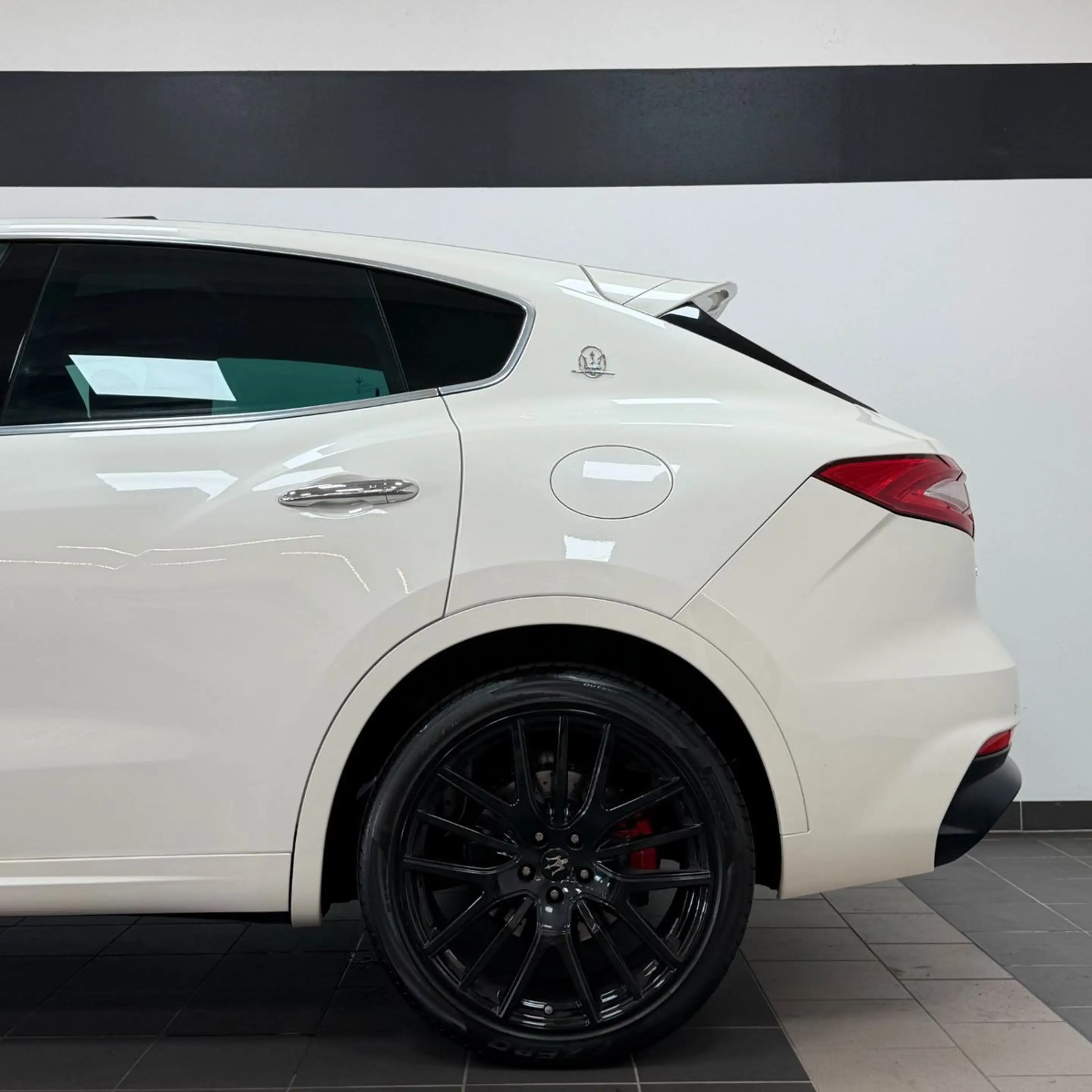 Maserati Levante GranSport S Q4 — photo 12