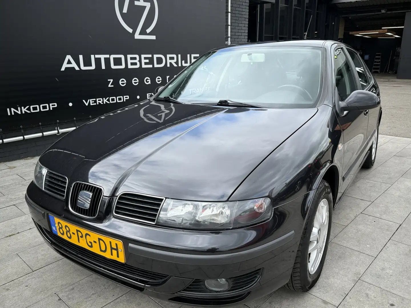 SEAT Leon 1.6-16V Stella Noir - 2