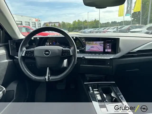 Opel Astra view 8