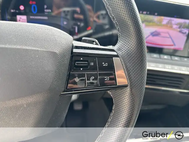 Opel Astra view 13