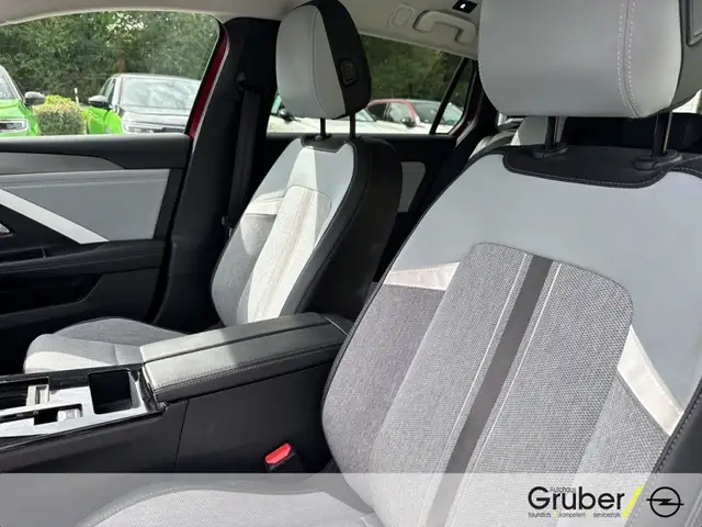 Opel Astra view 9