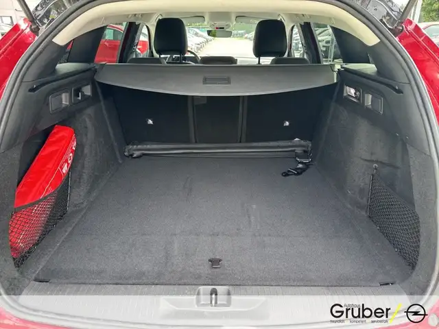 Opel Astra view 6