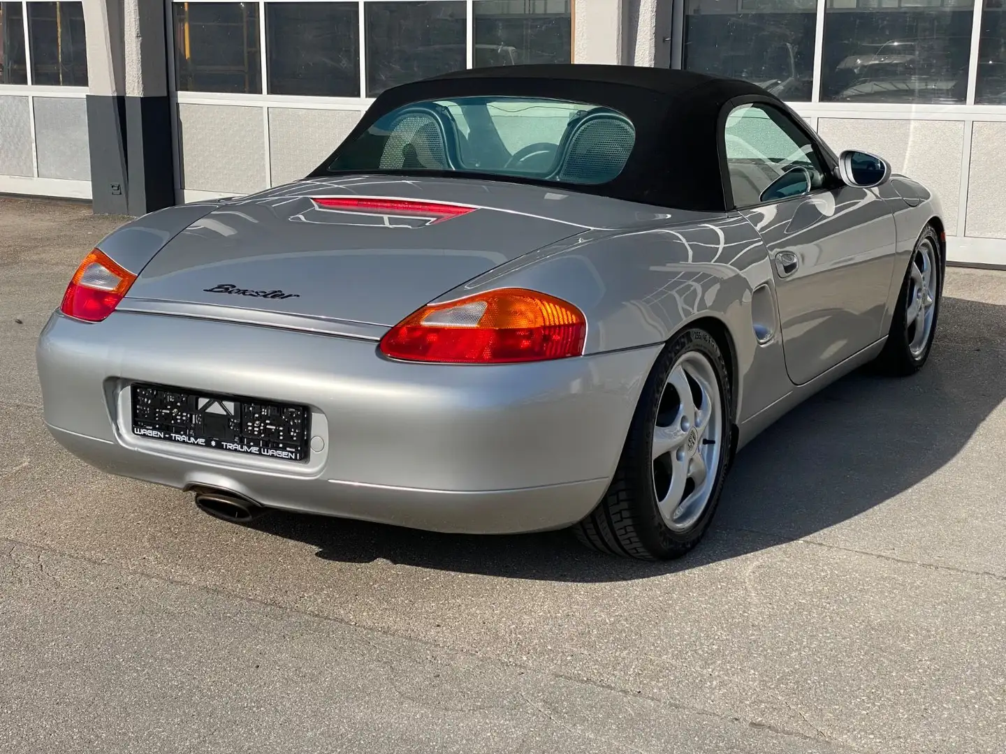 Porsche Boxster mit Leder, Xenon,Klima, TOPzustand Silber - 2