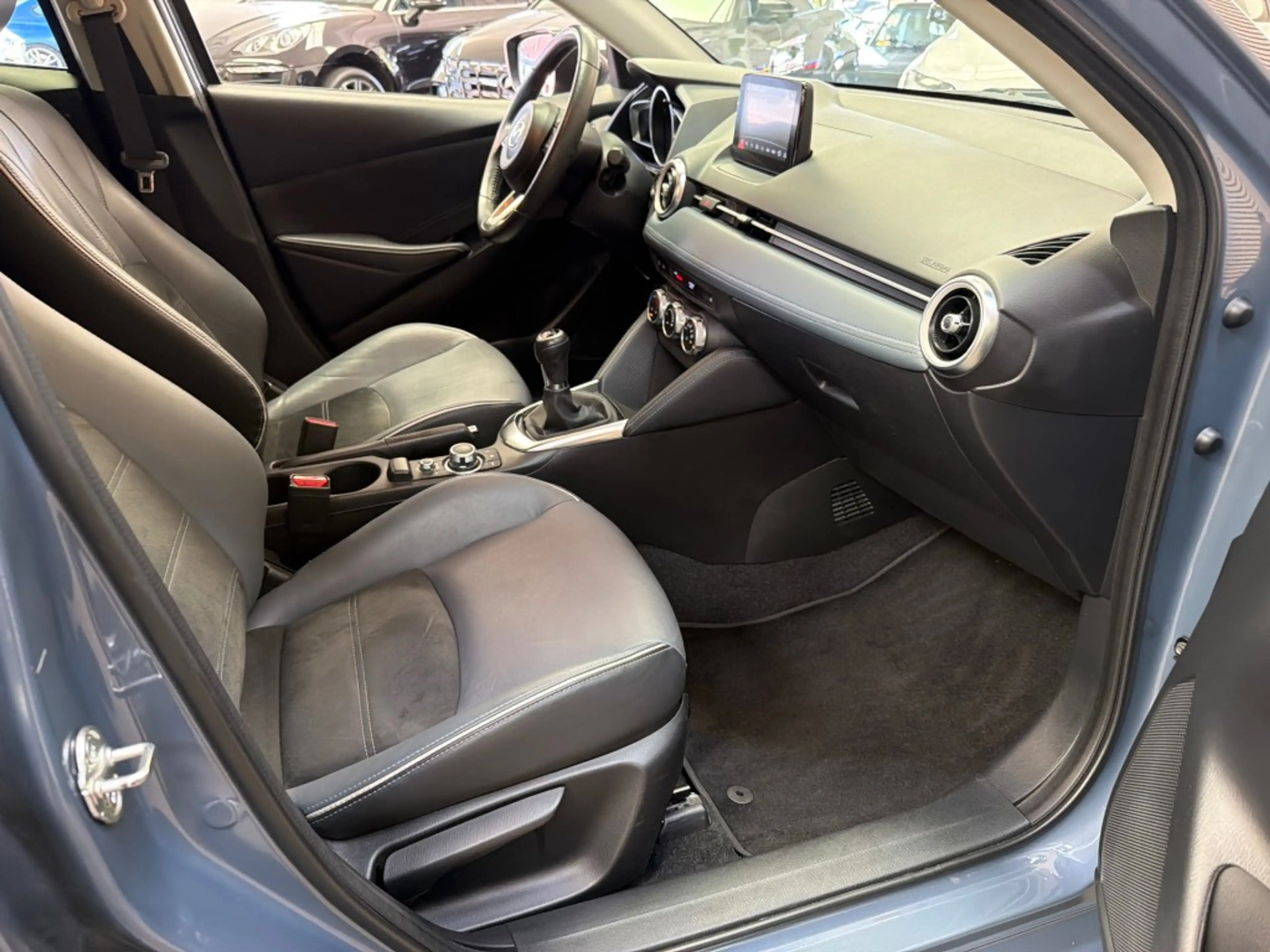 Mazda 2 1.5 SkyActiv-G Luxury Keyless Clima Navi Cruise Le — photo 14