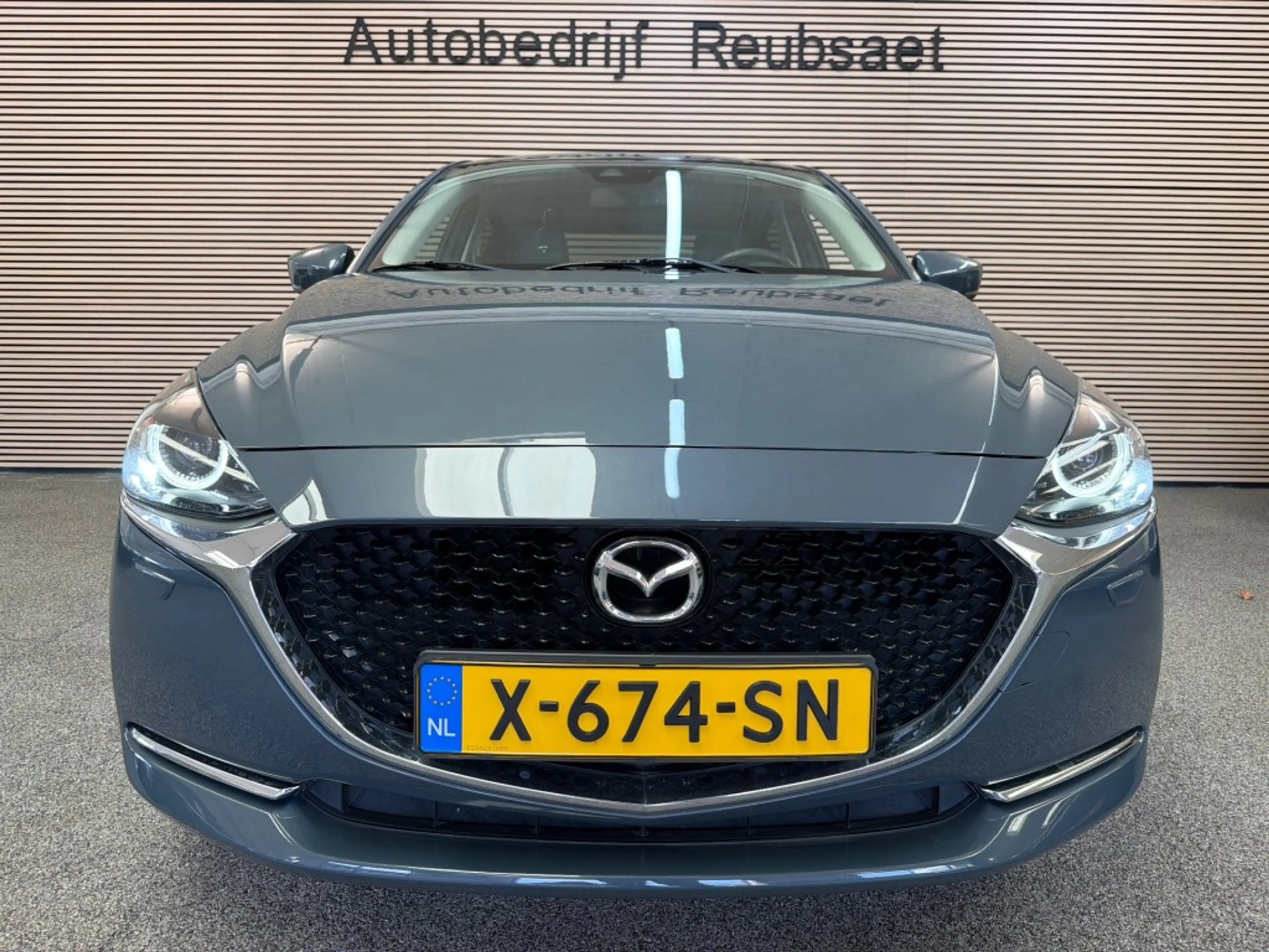Mazda 2 1.5 SkyActiv-G Luxury Keyless Clima Navi Cruise Le — photo 3