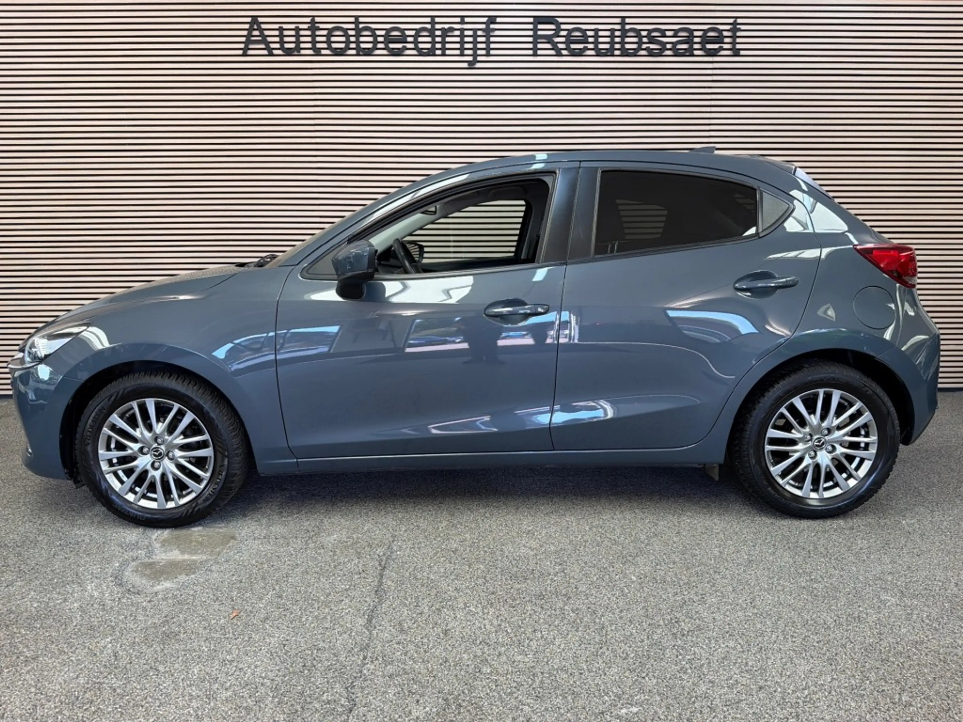 Mazda 2 1.5 SkyActiv-G Luxury Keyless Clima Navi Cruise Le — photo 4