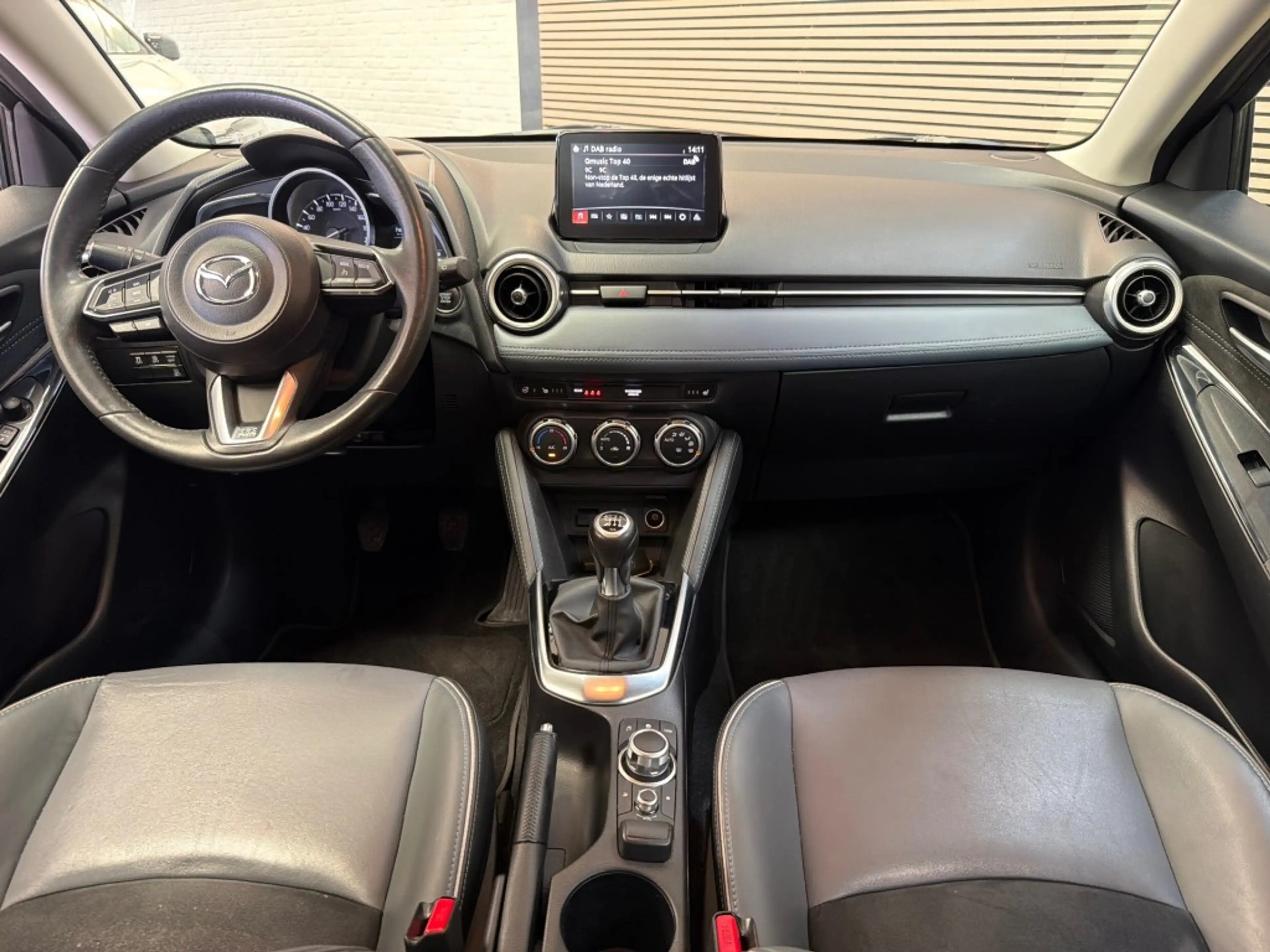 Mazda 2 1.5 SkyActiv-G Luxury Keyless Clima Navi Cruise Le — photo 13