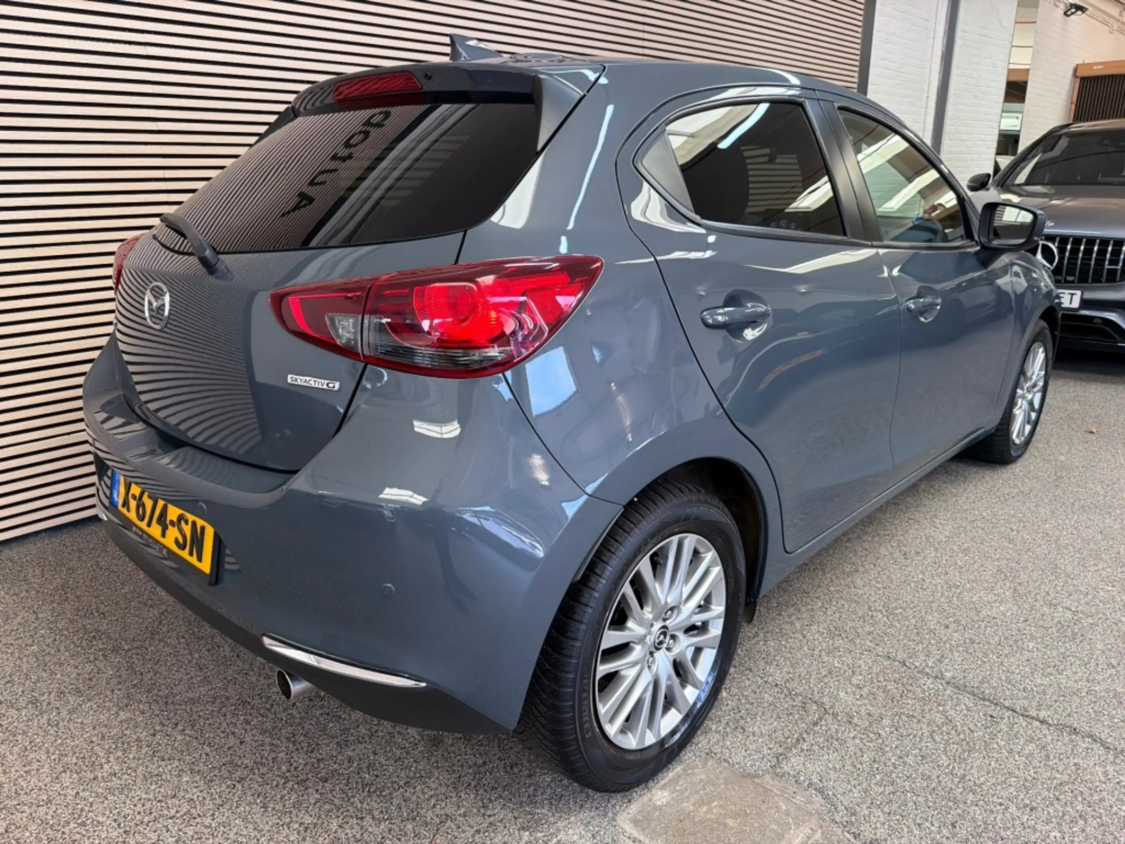Mazda 2 1.5 SkyActiv-G Luxury Keyless Clima Navi Cruise Le — photo 6