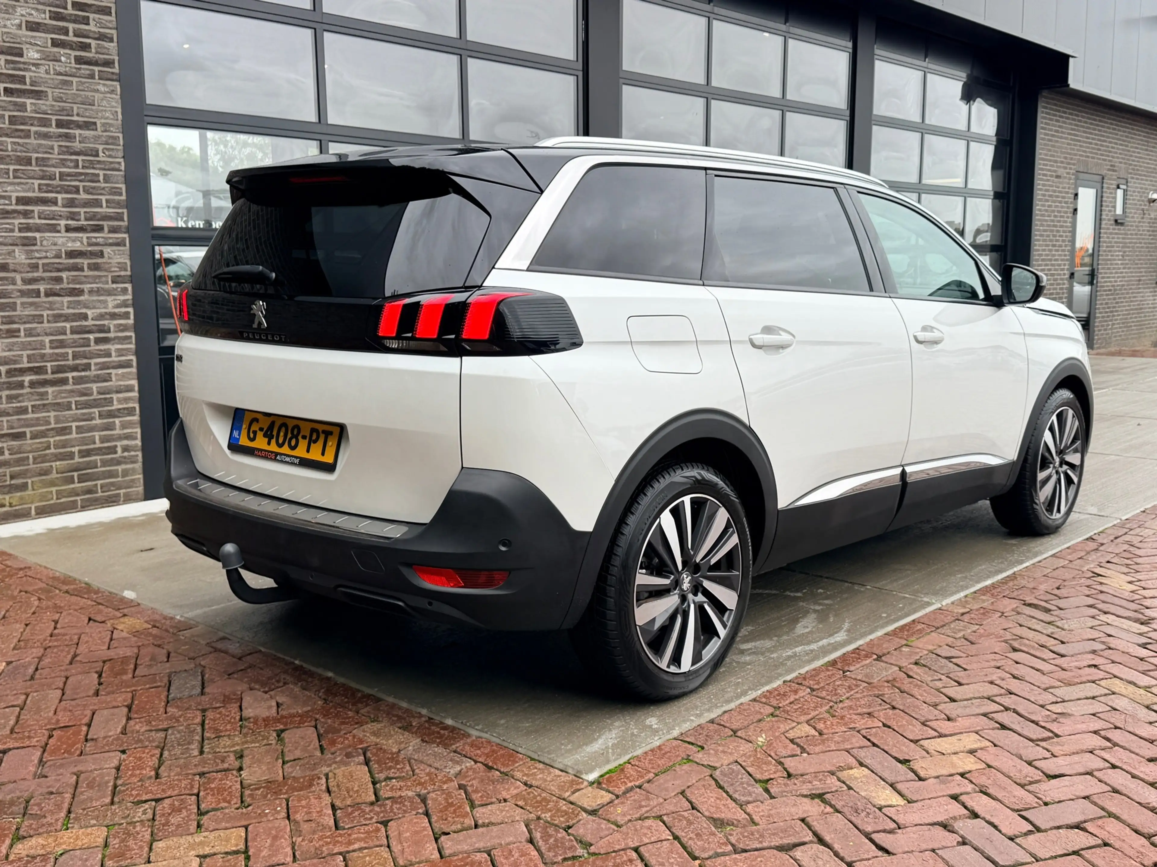 Peugeot 5008 1.2 PureTech Blue Lease Premium | Autom | 7 Pers | — photo 2