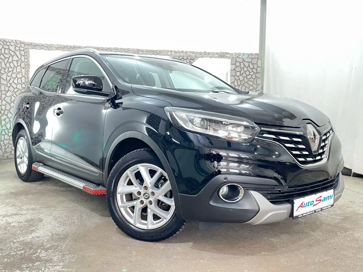 Renault Kadjar 1,2 30TKM NAVI TEMPO KLIMAA. SCHECKHEFT Schwarz - 1