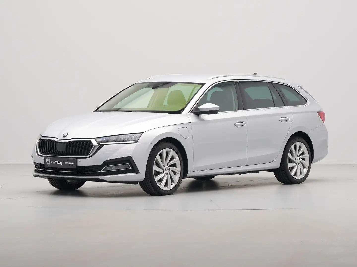 Skoda Octavia Combi 1.4 TSI iV PHEV 204pk Style Navigatie Matrix Grijs - 2