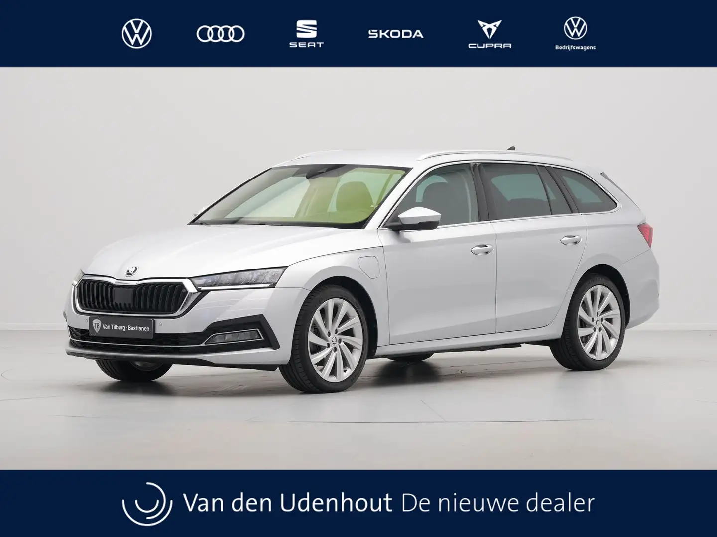 Skoda Octavia Combi 1.4 TSI iV PHEV 204pk Style Navigatie Matrix Grijs - 1