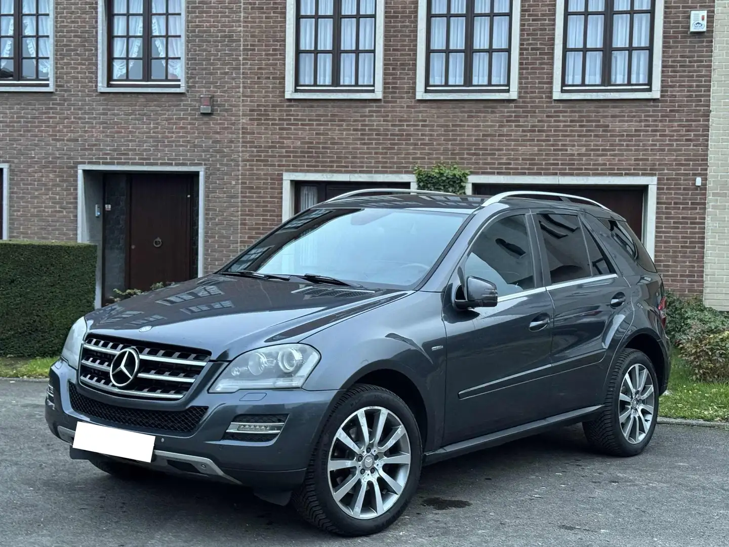 Mercedes-Benz ML 300 CDI BlueEFFICIENCY - 1