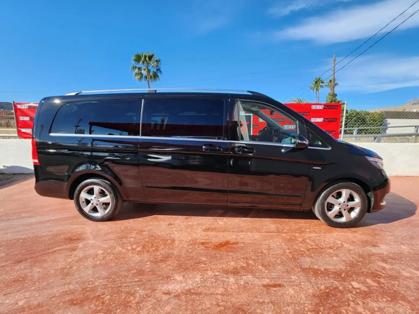 Mercedes-Benz V 250 250d Largo Avantgarde 7G Tronic Noir - 2