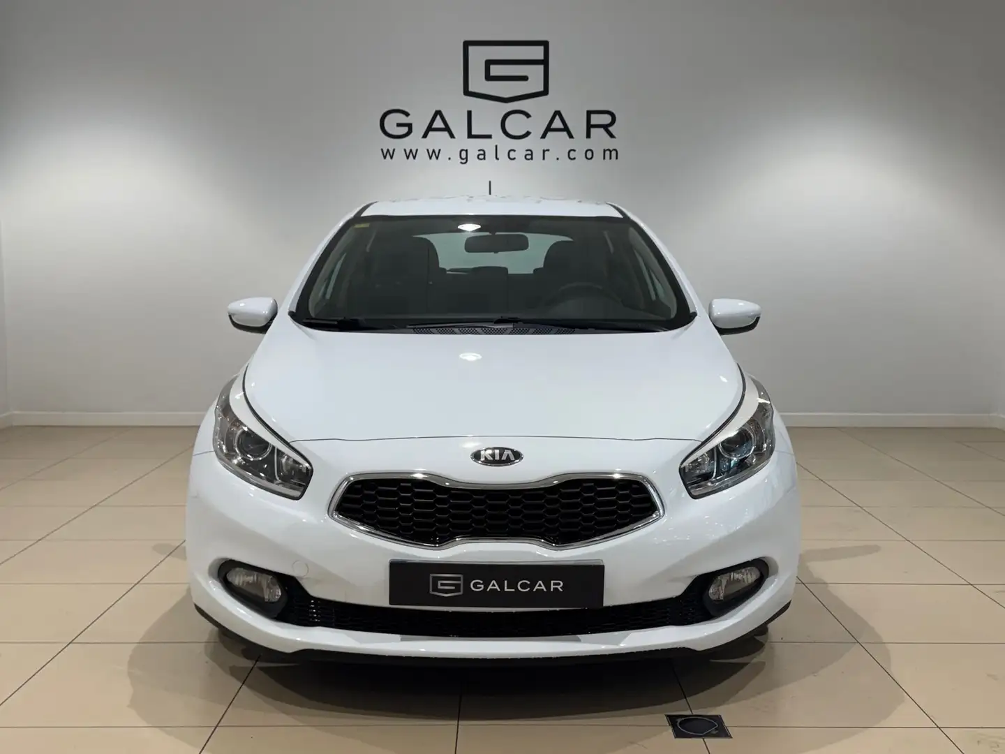 Kia Ceed / cee'd 1.4CRDi Concept Blanco - 2