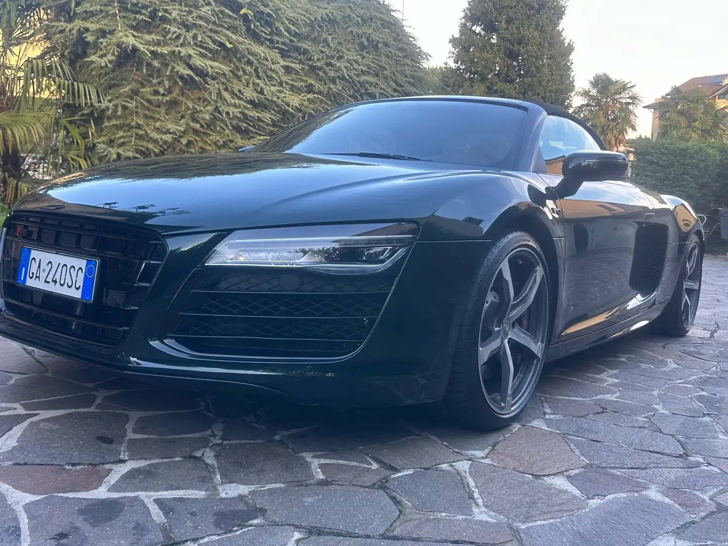 Audi R8 5.2 v10 S TRONIC  MOD EXSCLUSIVE Verde - 2