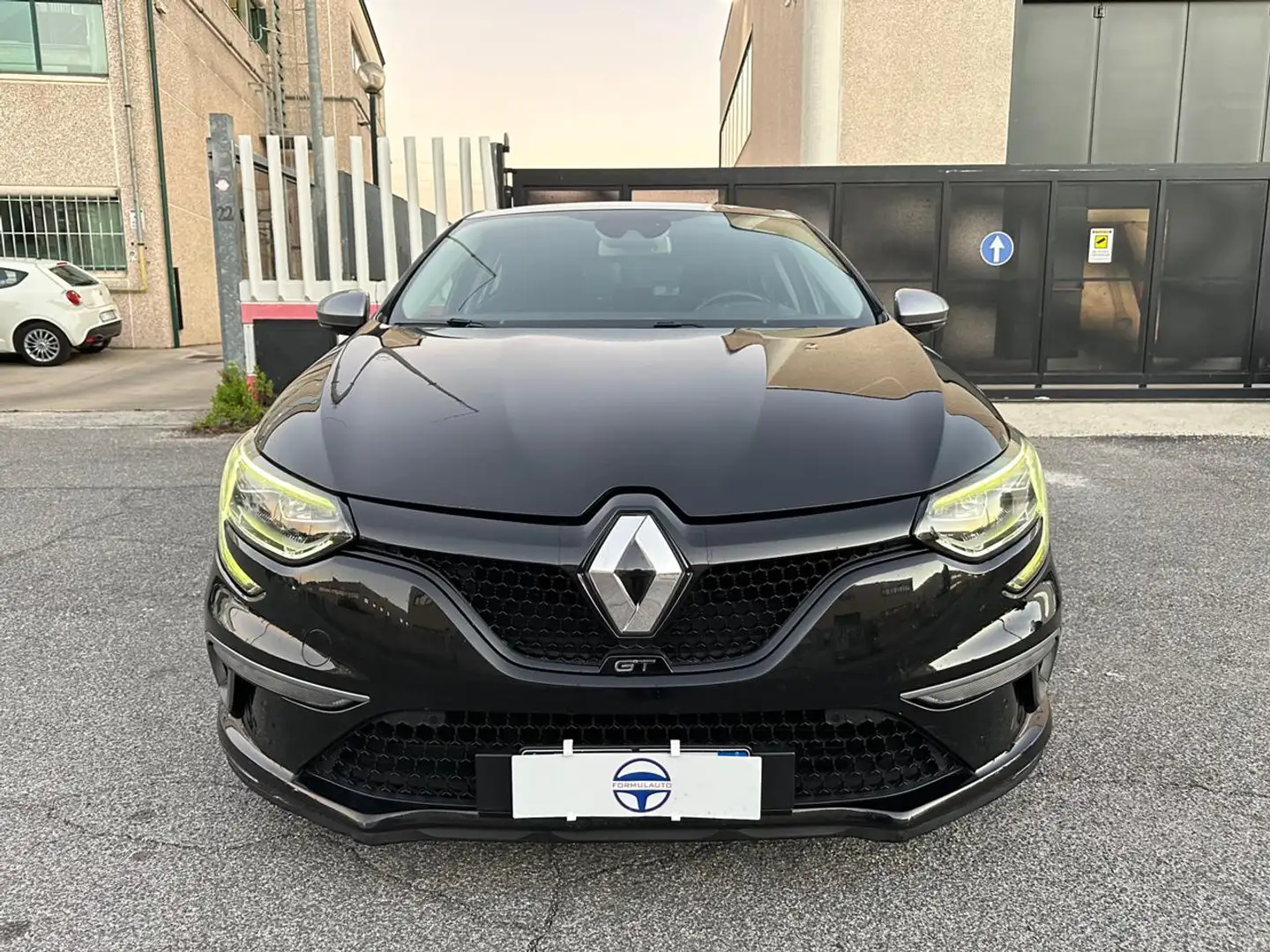 Renault Megane TCe 205 CV EDC GT 4Control Schwarz - 2