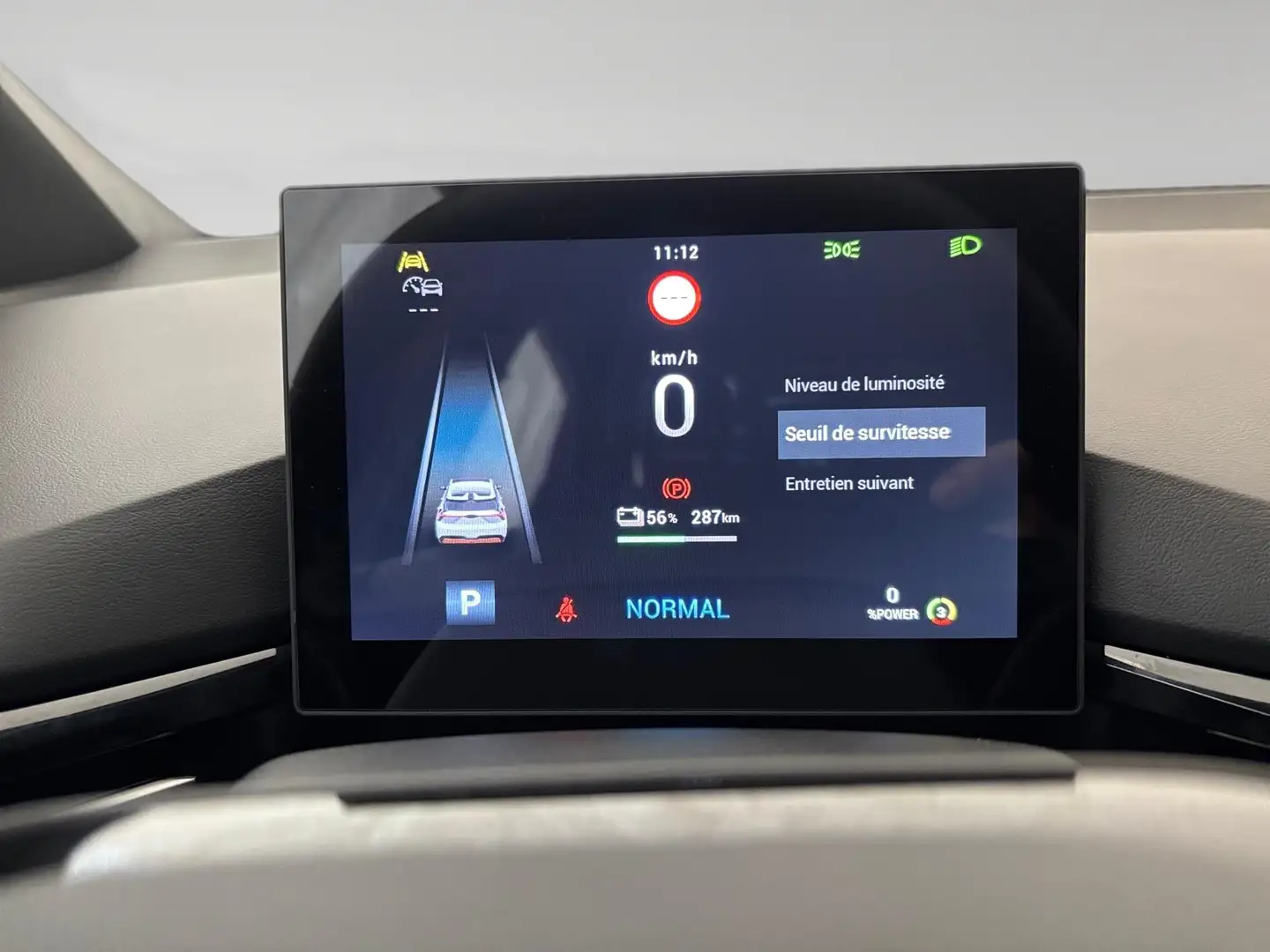 MG MG4 Standard Rouge - 2