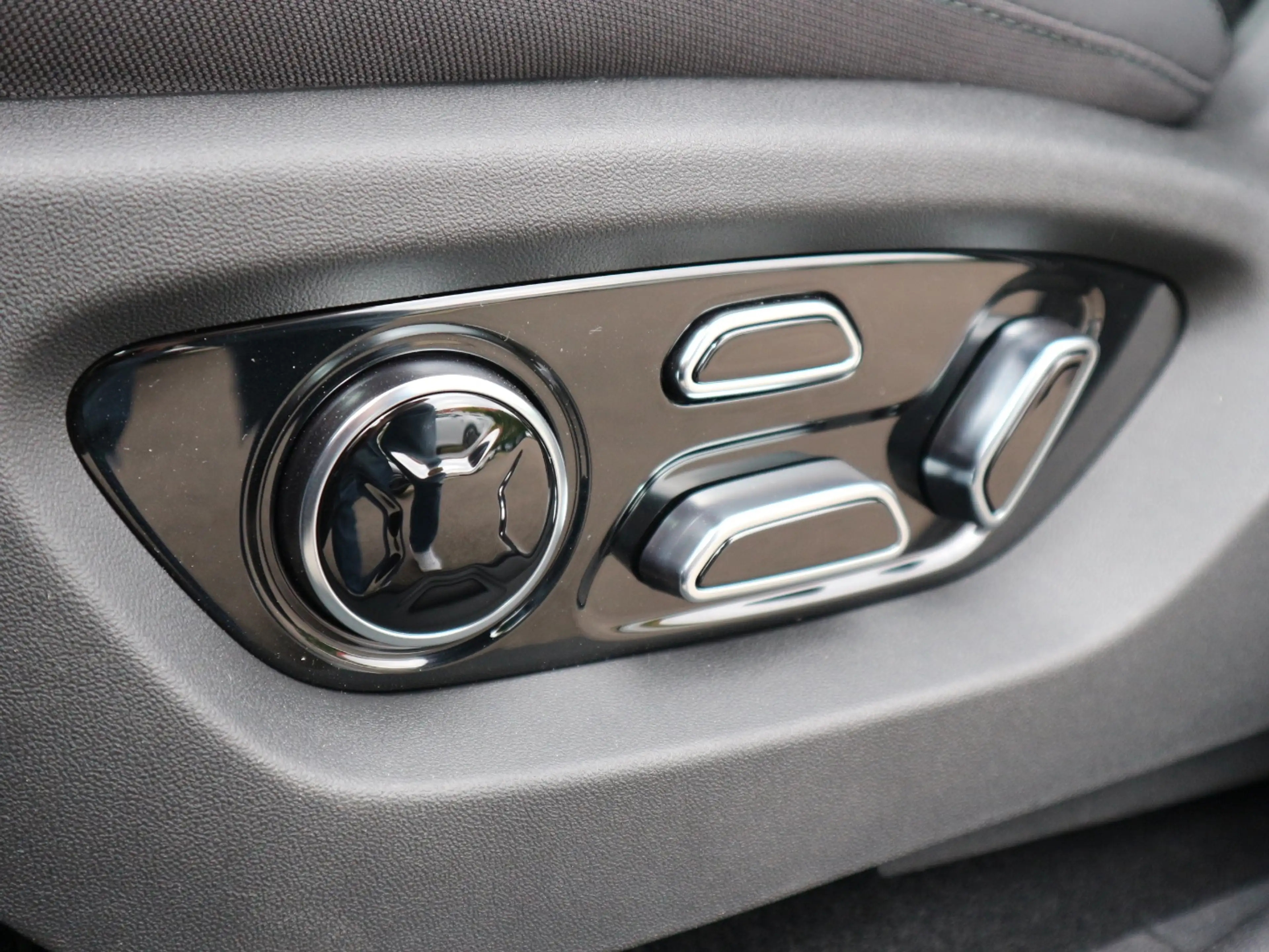 BYD Sealion 7 Design AWD Pano 360° ACC Navi LED SHZ — photo 15