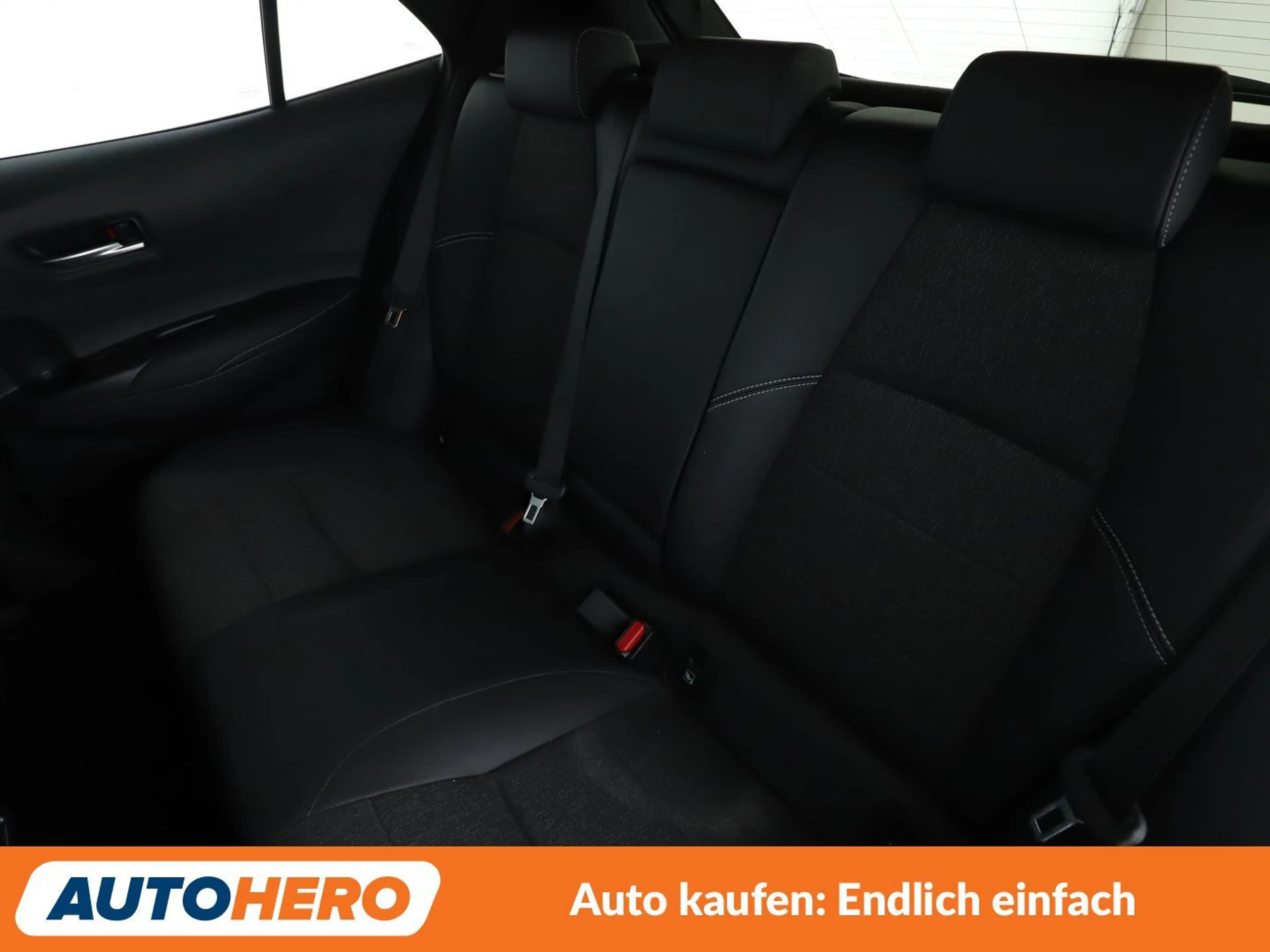 Toyota Corolla 2.0 Hybrid Team D Aut*NAVI*LED*ACC*CAM*PDC*SHZ*AHK — photo 14