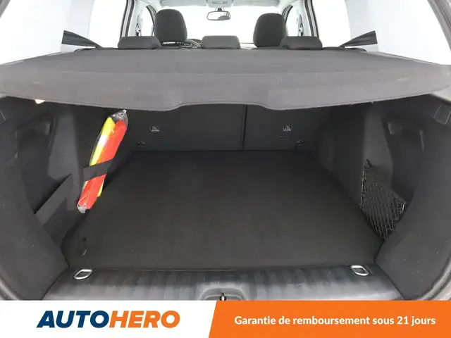 Peugeot 2008 view 17