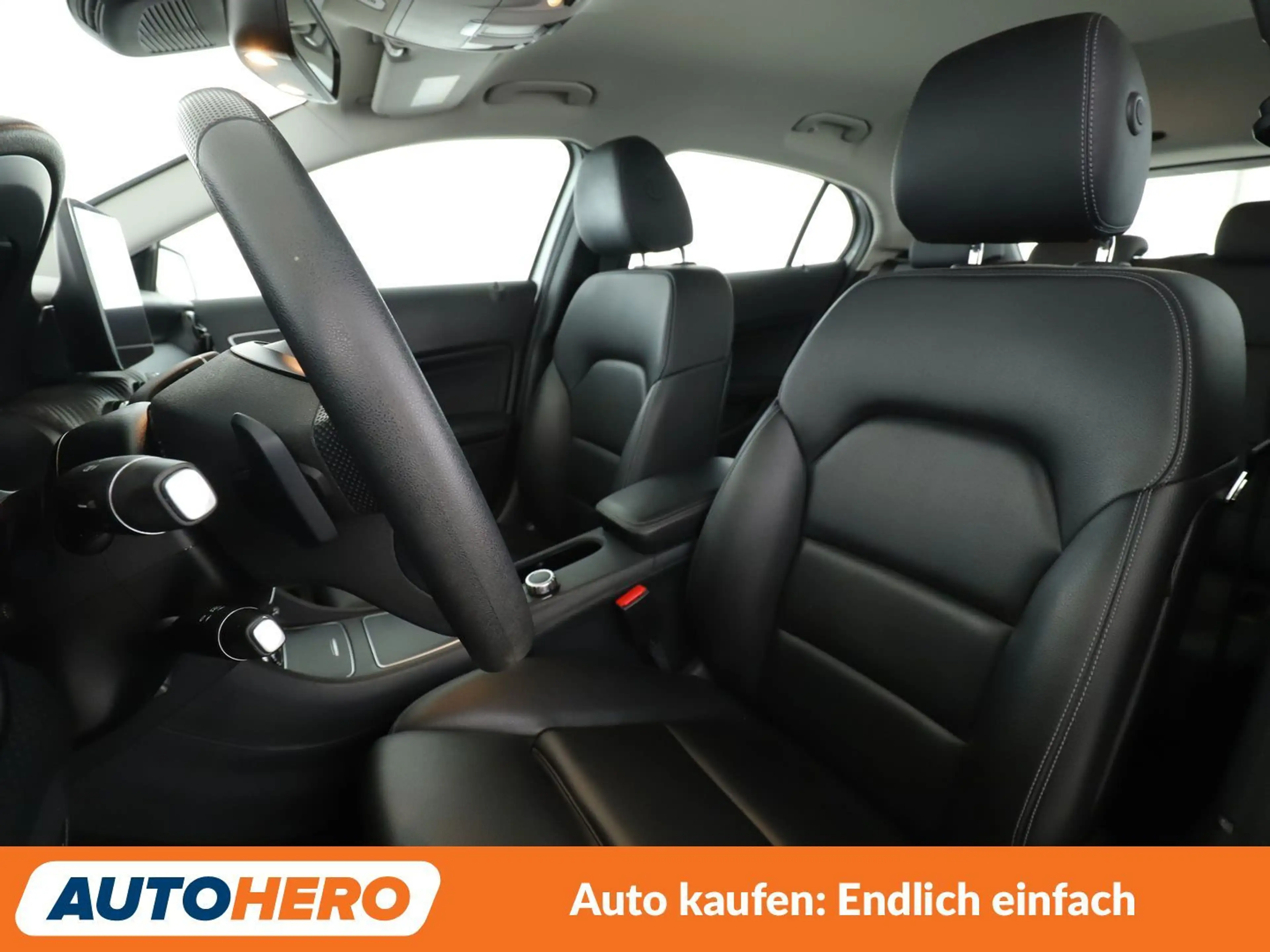 Mercedes-Benz GLA 220 4Matic Aut.*NAVI*TEMPO*CAM*PDC*SHZ*KLIMA*GARANTIE* — photo 10