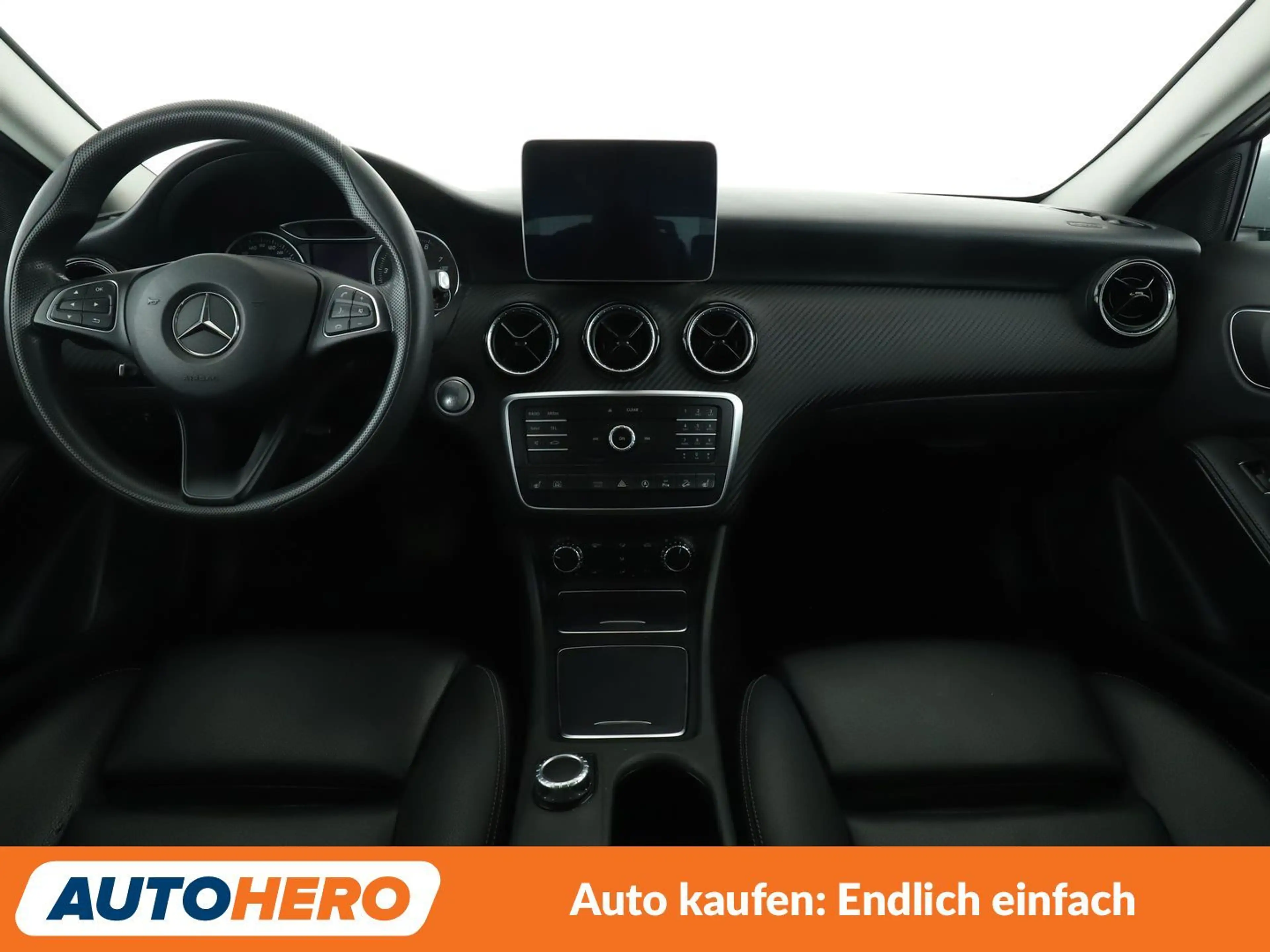 Mercedes-Benz GLA 220 4Matic Aut.*NAVI*TEMPO*CAM*PDC*SHZ*KLIMA*GARANTIE* — photo 12
