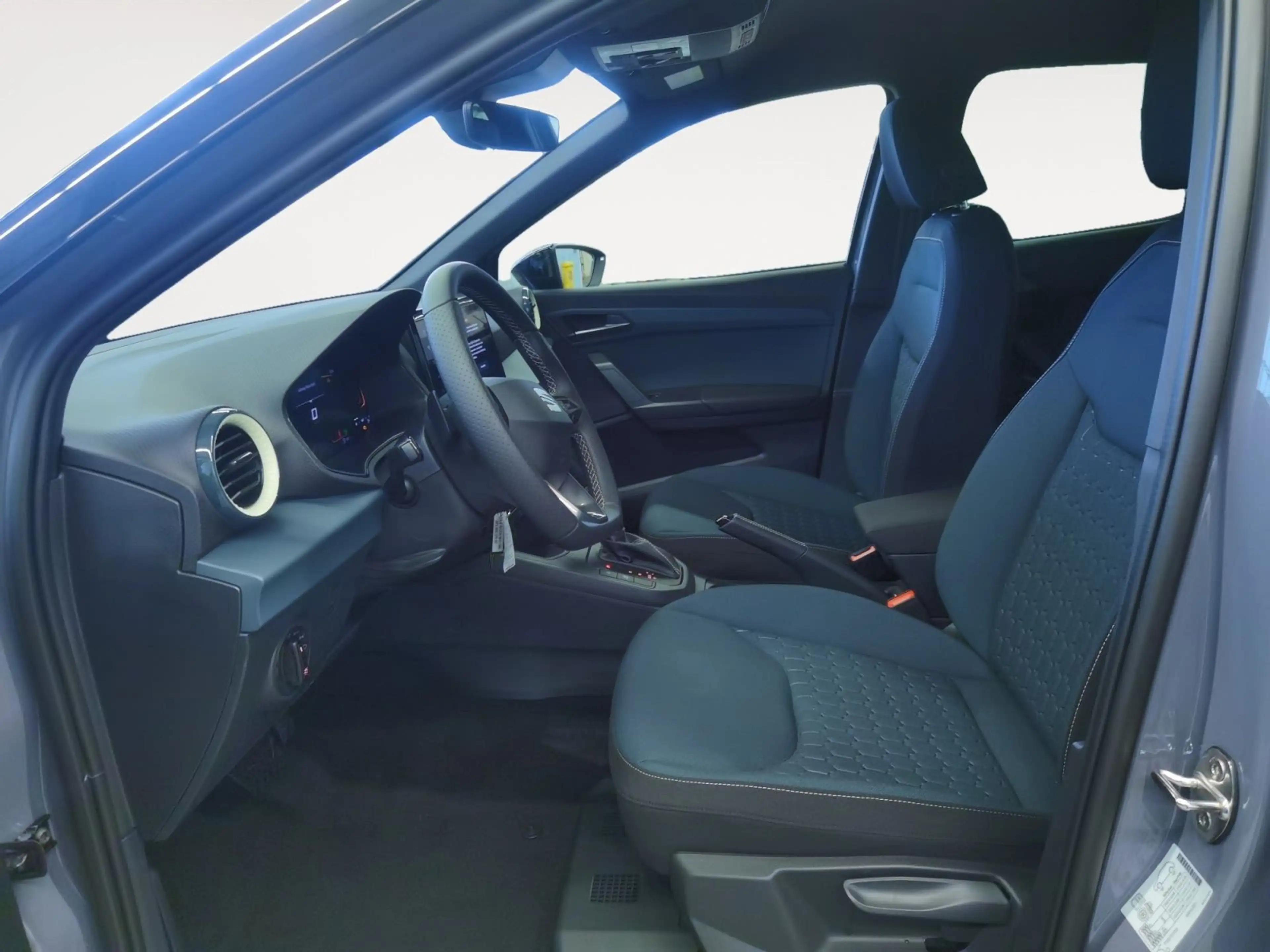 SEAT Arona Style 1,0 TSI DSG Ganzjahresreifen AHK Kam — photo 10