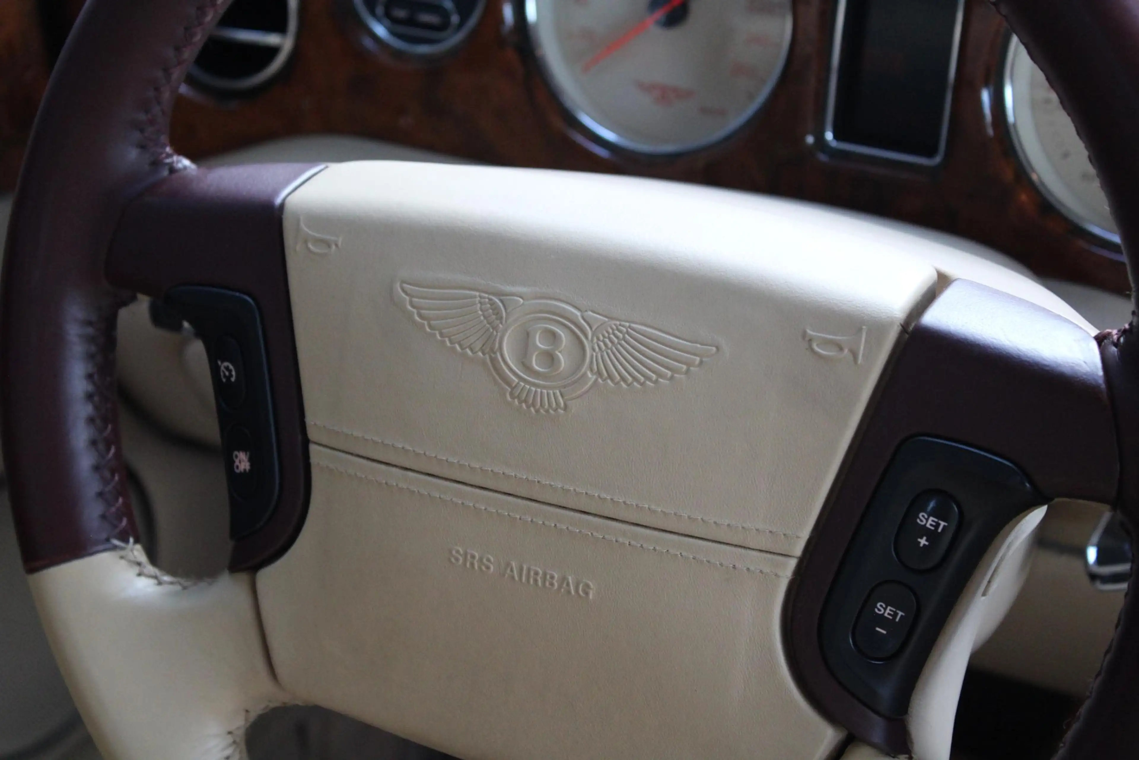Bentley Arnage R 6.75-V8 | Two-Tone Interieur | Verw. & Verst. St — photo 22