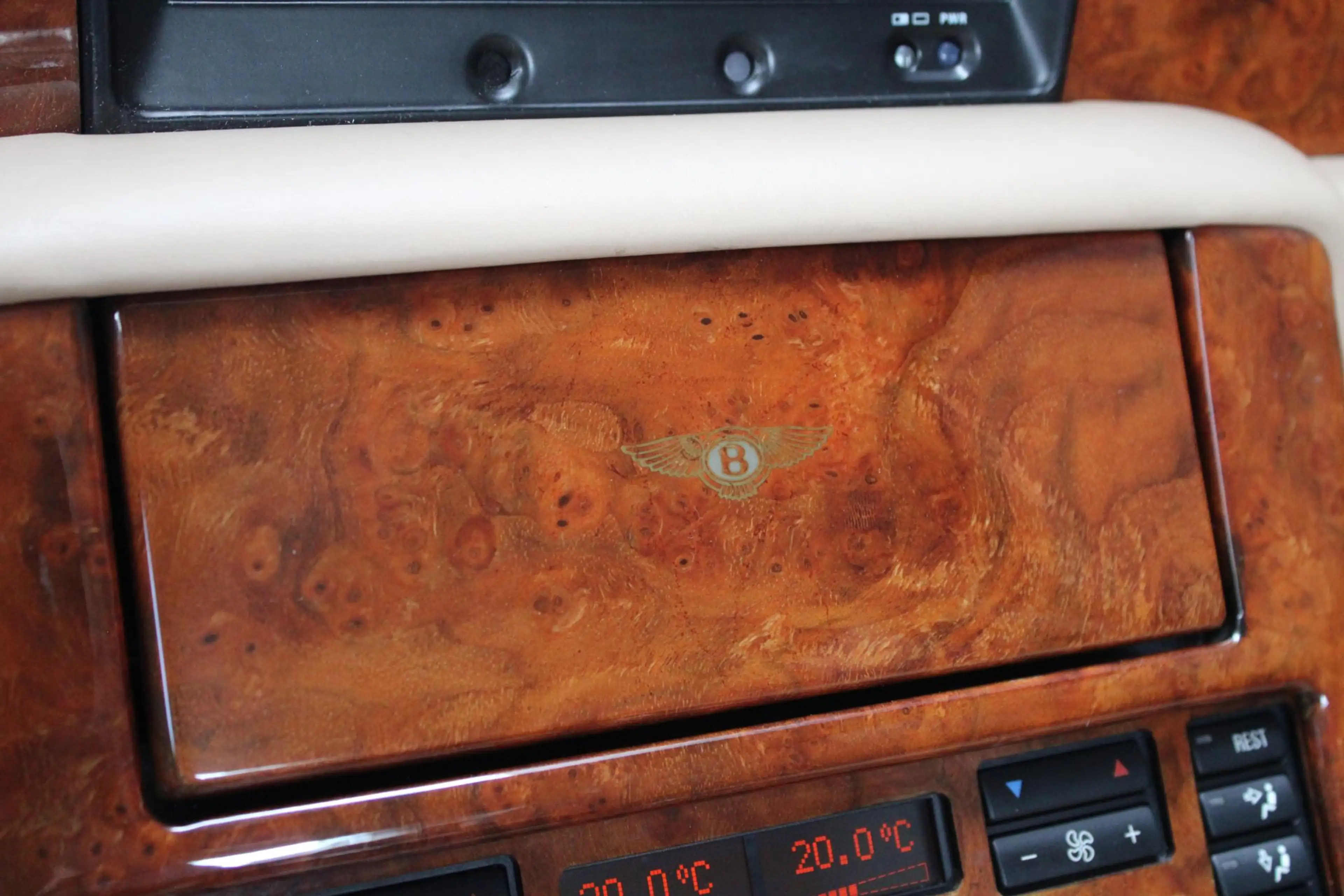 Bentley Arnage R 6.75-V8 | Two-Tone Interieur | Verw. & Verst. St — photo 9
