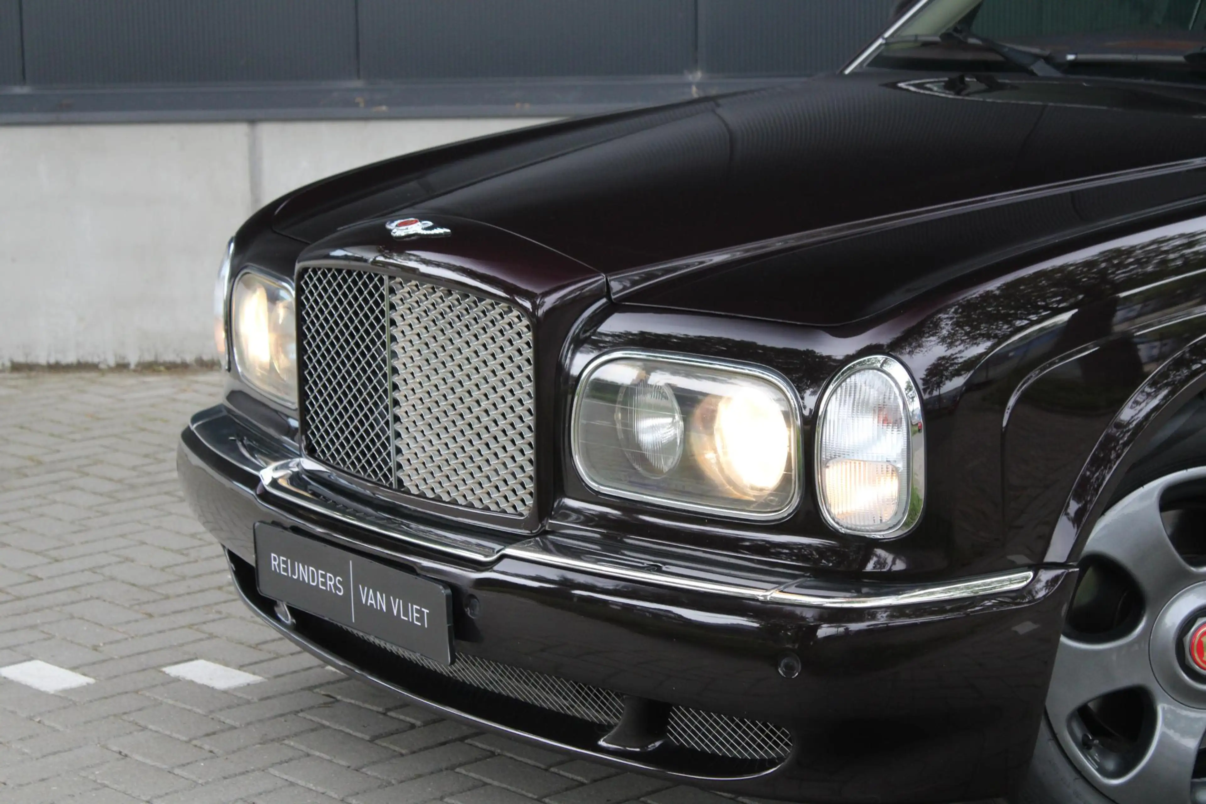 Bentley Arnage R 6.75-V8 | Two-Tone Interieur | Verw. & Verst. St — photo 46