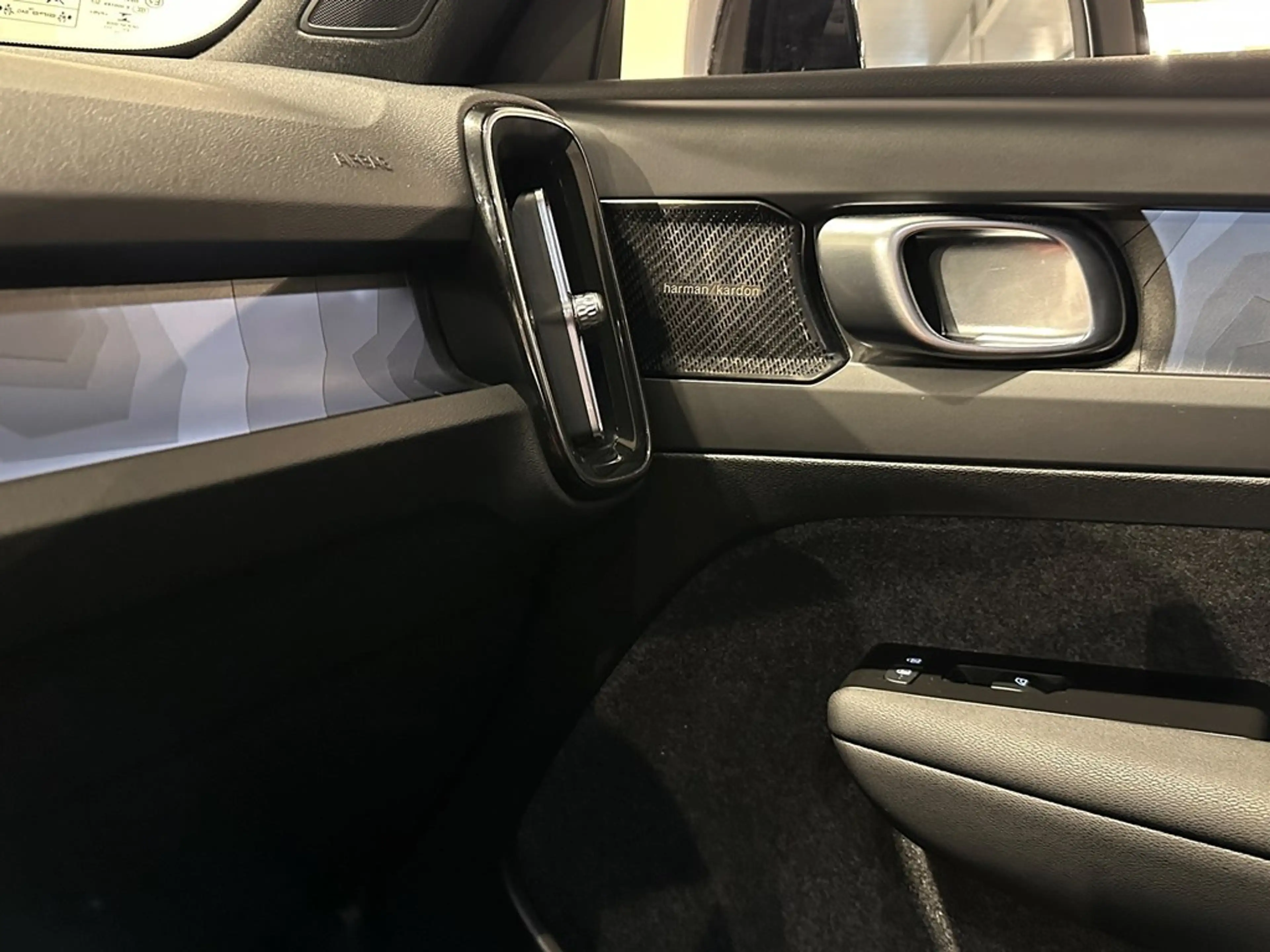 Volvo C40 Recharge Ultra Twin motor + trekhaak — photo 8