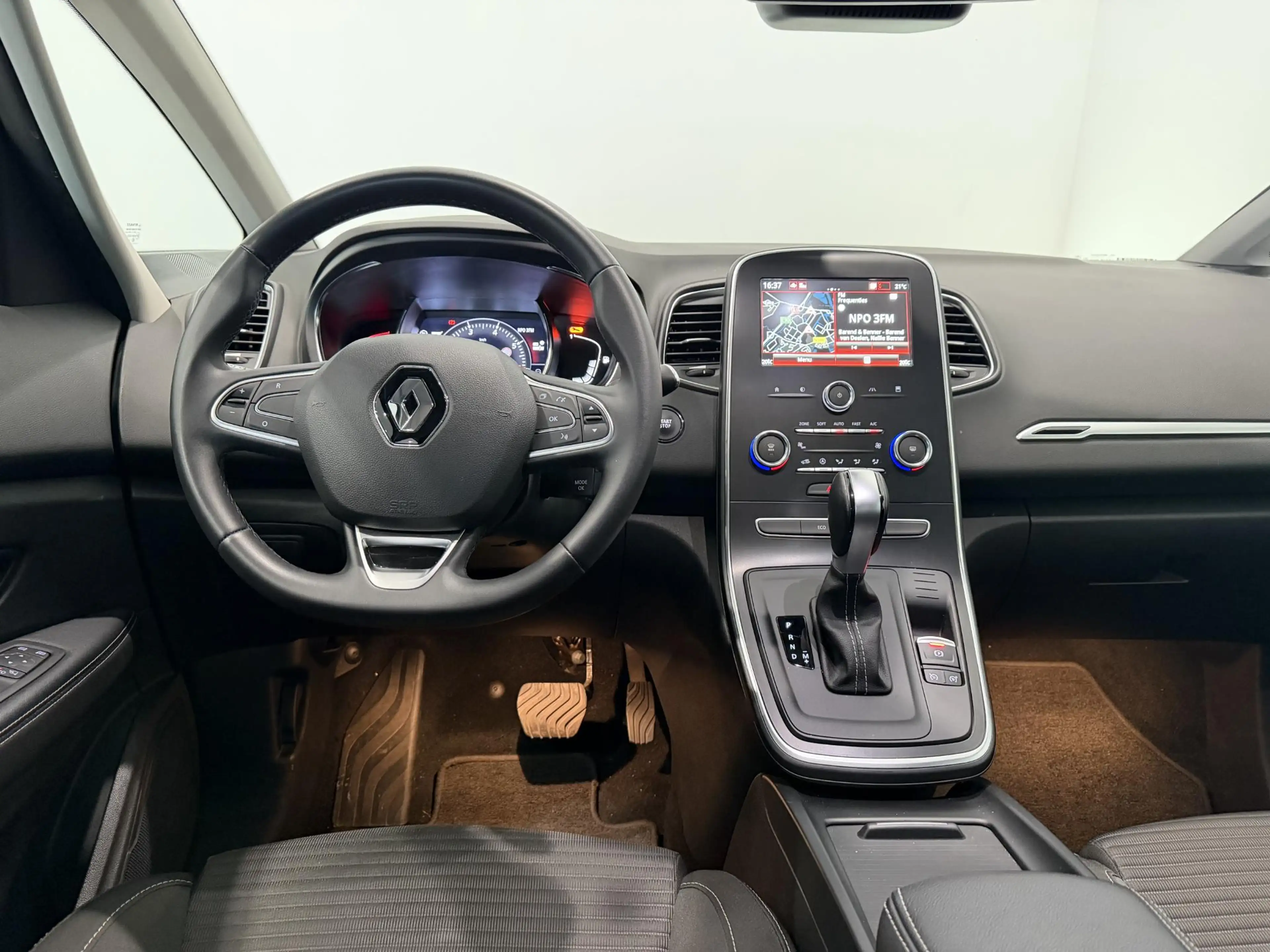 Renault Grand Scenic 1.3 TCe Equilibre 7p. | 7-Persoons | Achteruitrijc — photo 3