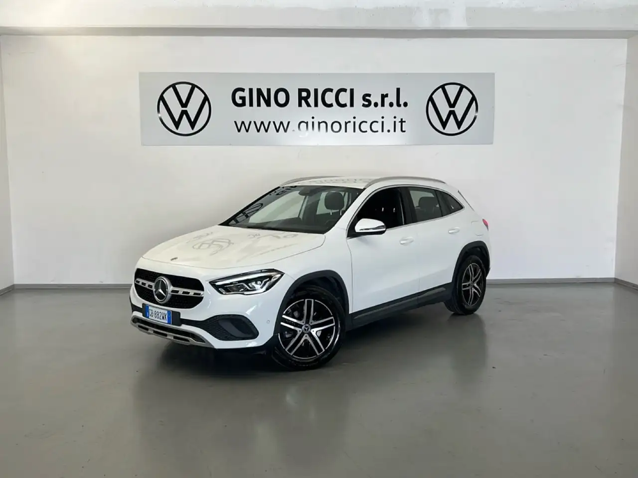 Mercedes-Benz GLA 200