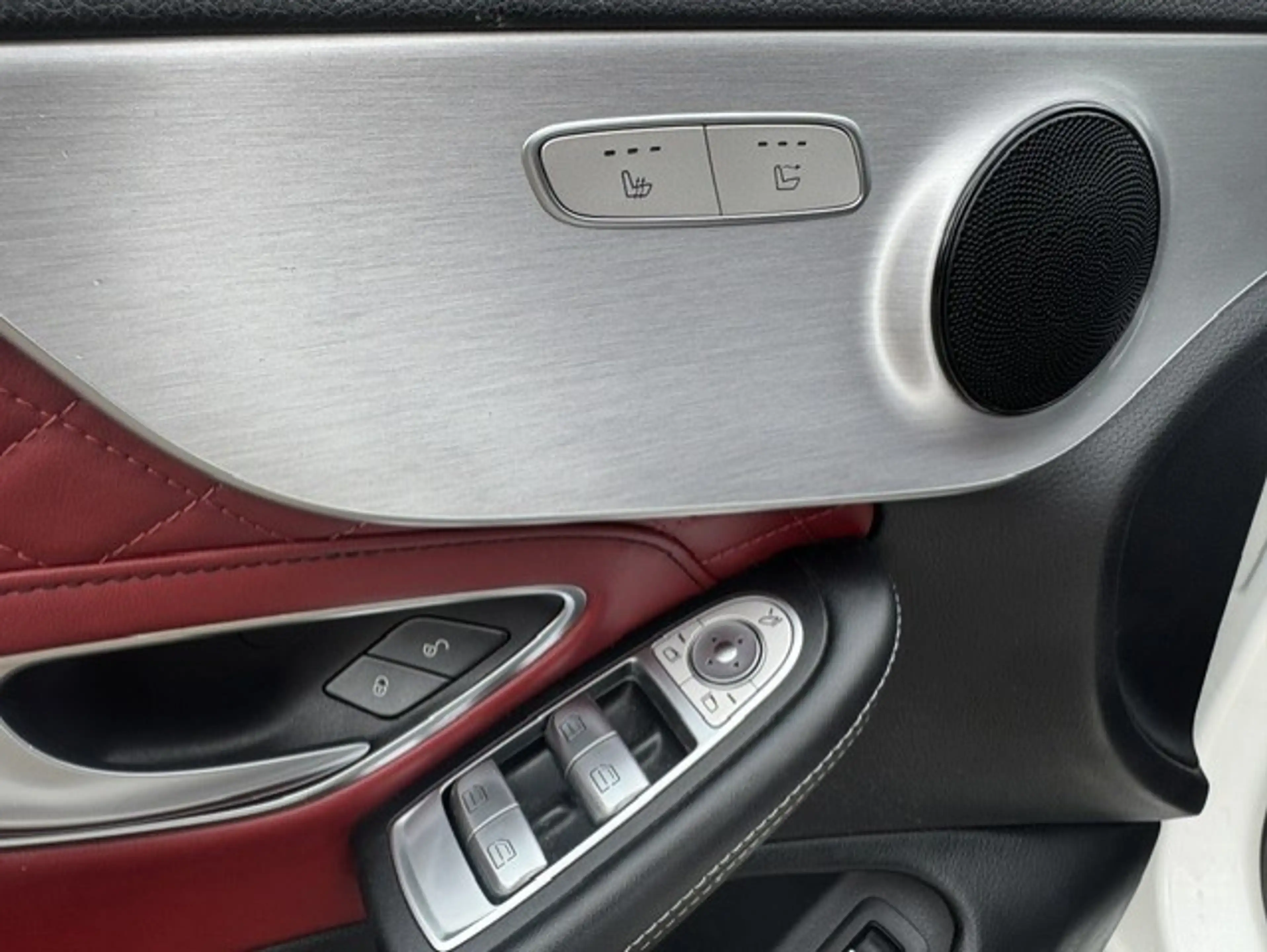 Mercedes-Benz C 200 Cabrio AMG Edition 1 Designo — photo 23