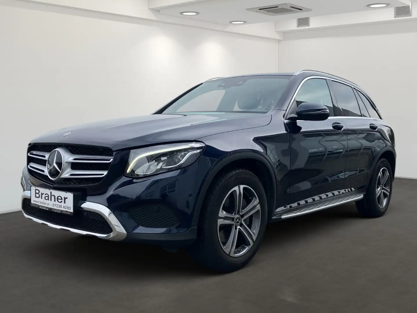 Mercedes-Benz GLC 250 4MATIC Shz PTS Navi FAP eHeck Pano RKam Blau - 2