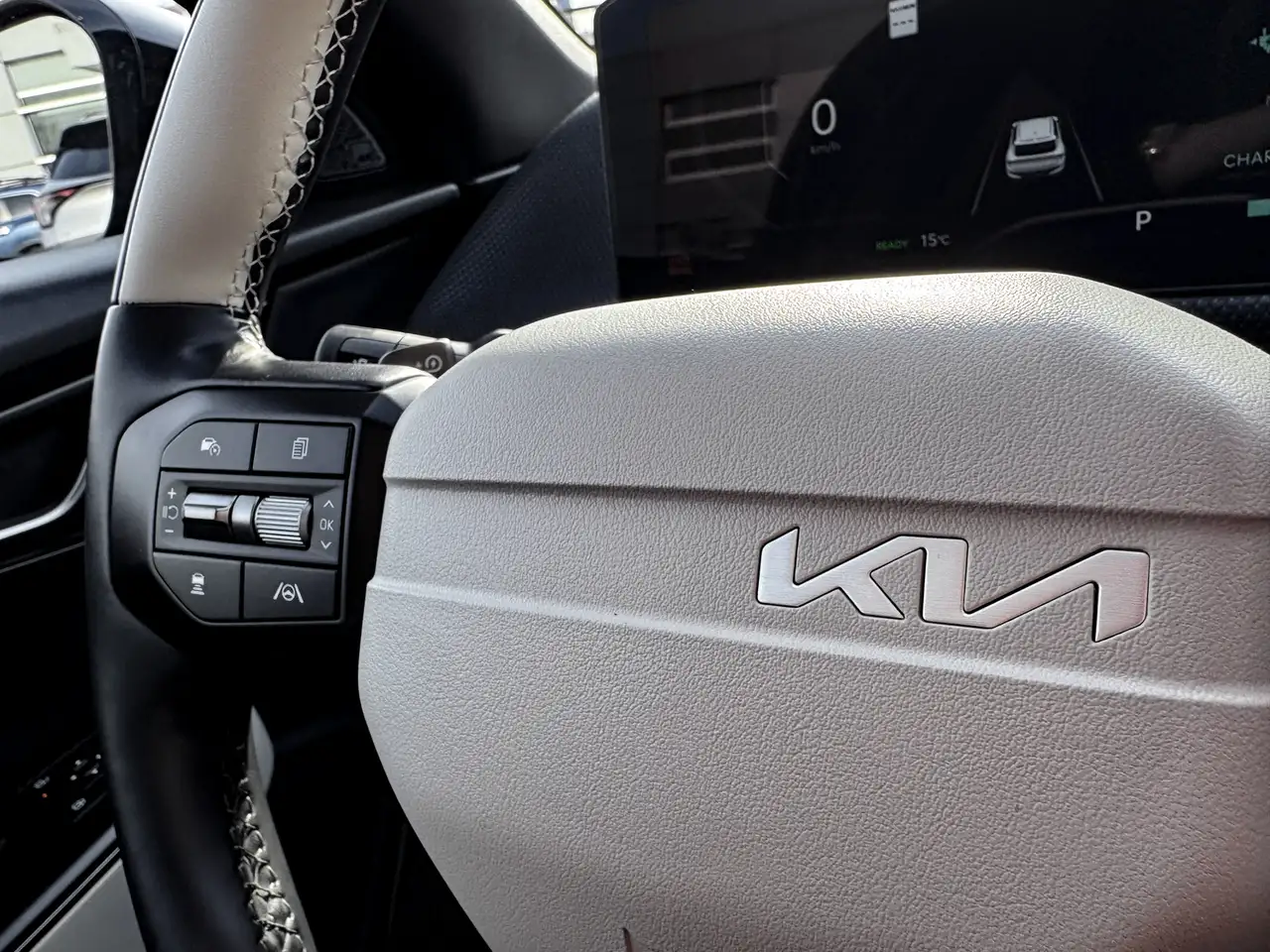 Kia EV6 снимка Kia EV6
