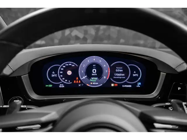 Porsche Cayenne view 15