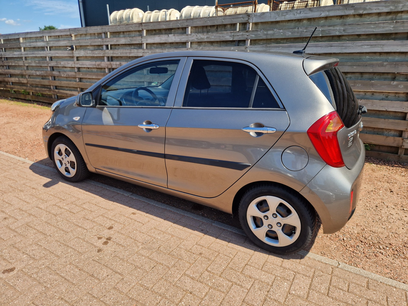 Kia Picanto 1.0 CVVT ComfortPlusLine Navigator Climatronic — photo 16