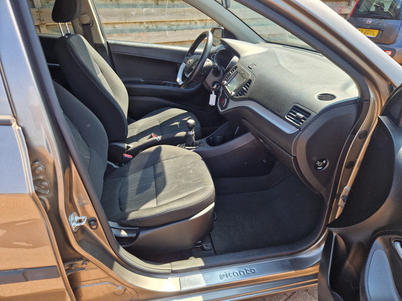 Kia Picanto 1.0 CVVT ComfortPlusLine Navigator Climatronic — photo 3