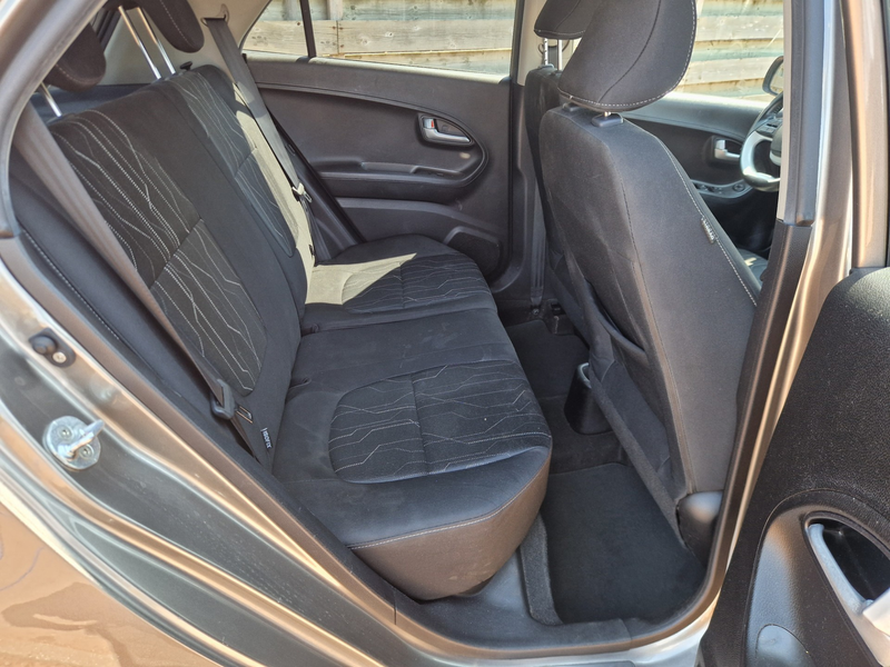 Kia Picanto 1.0 CVVT ComfortPlusLine Navigator Climatronic — photo 4
