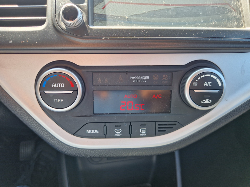 Kia Picanto 1.0 CVVT ComfortPlusLine Navigator Climatronic — photo 9