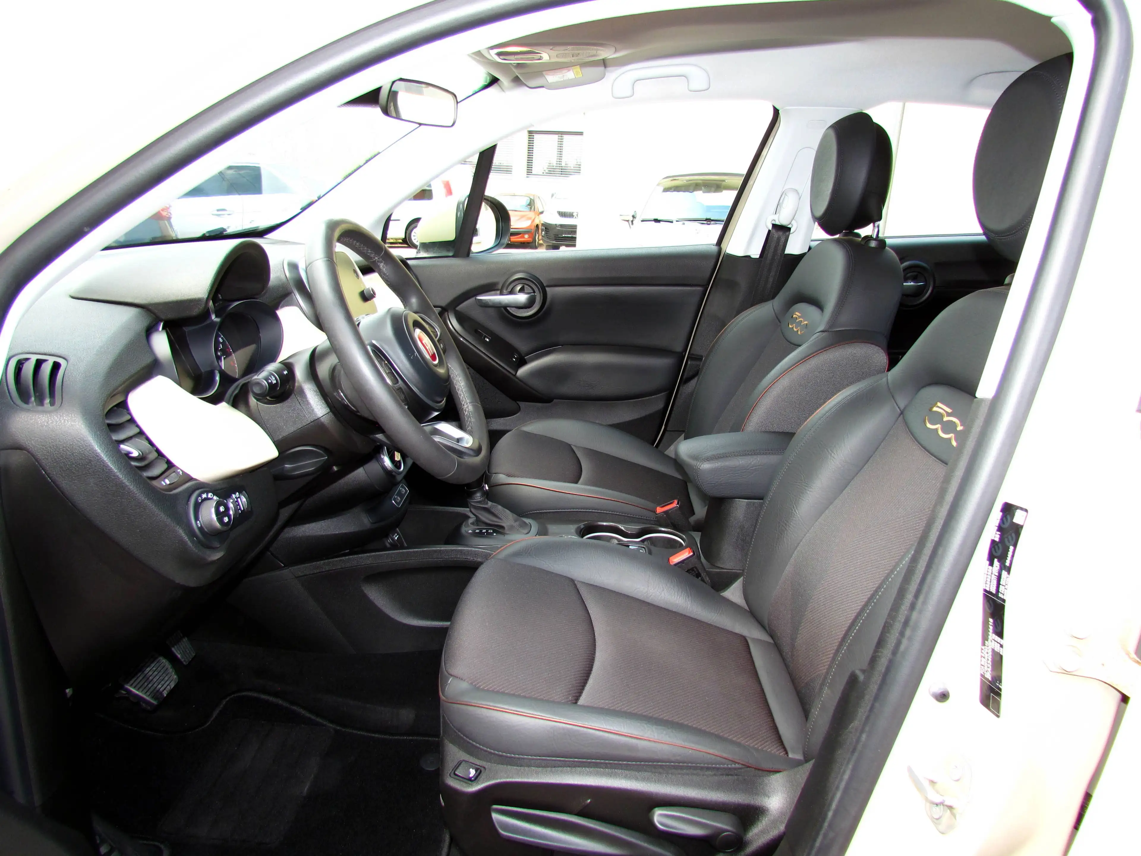 Fiat 500X 1,3 Cross*NAVI*LED*CAM*Teilleder*KLIMA* TOP — photo 12