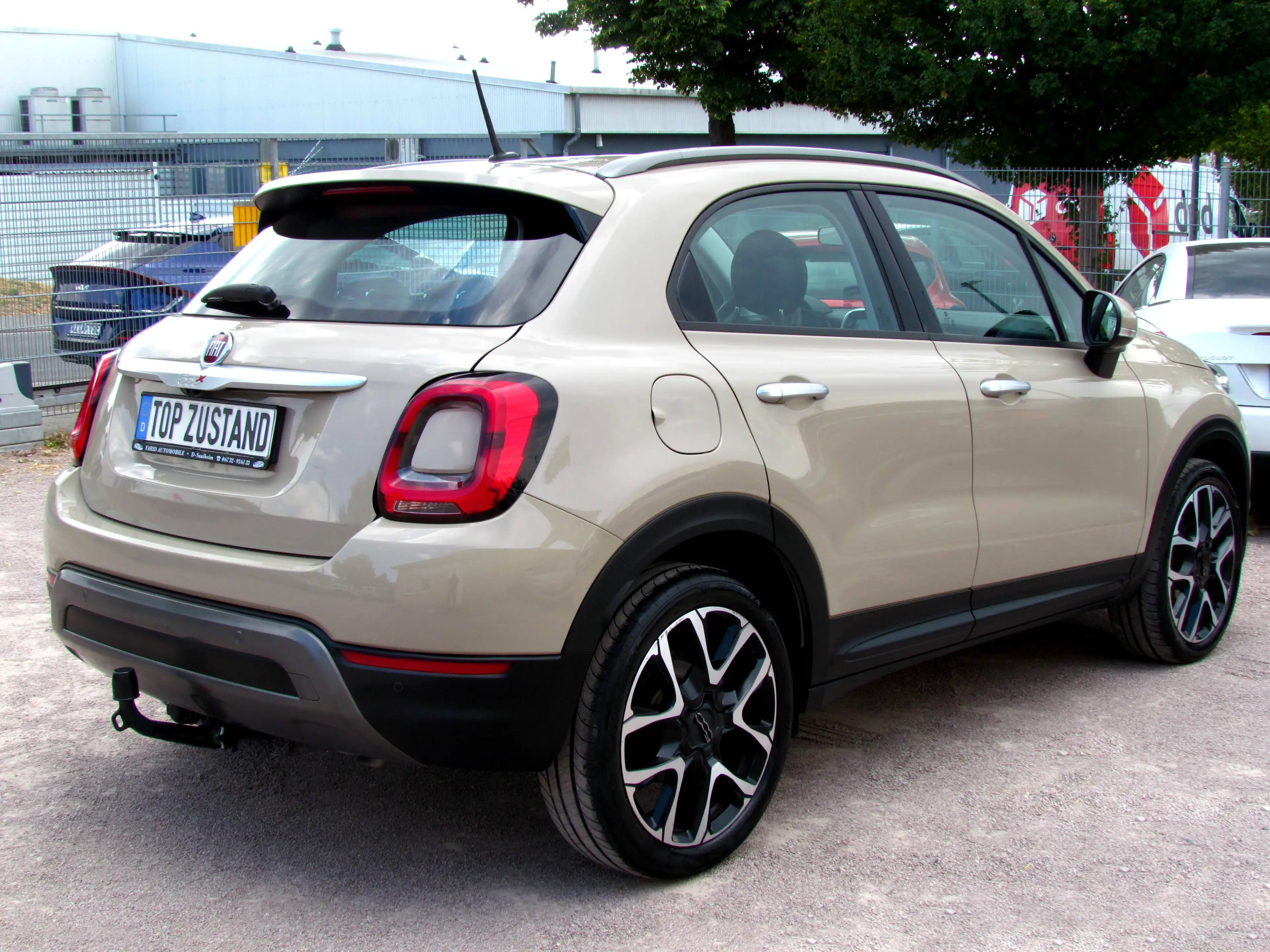 Fiat 500X 1,3 Cross*NAVI*LED*CAM*Teilleder*KLIMA* TOP — photo 4