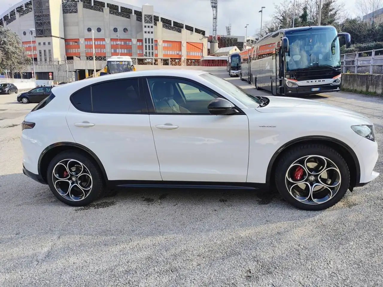 Alfa Romeo Stelvio 2024