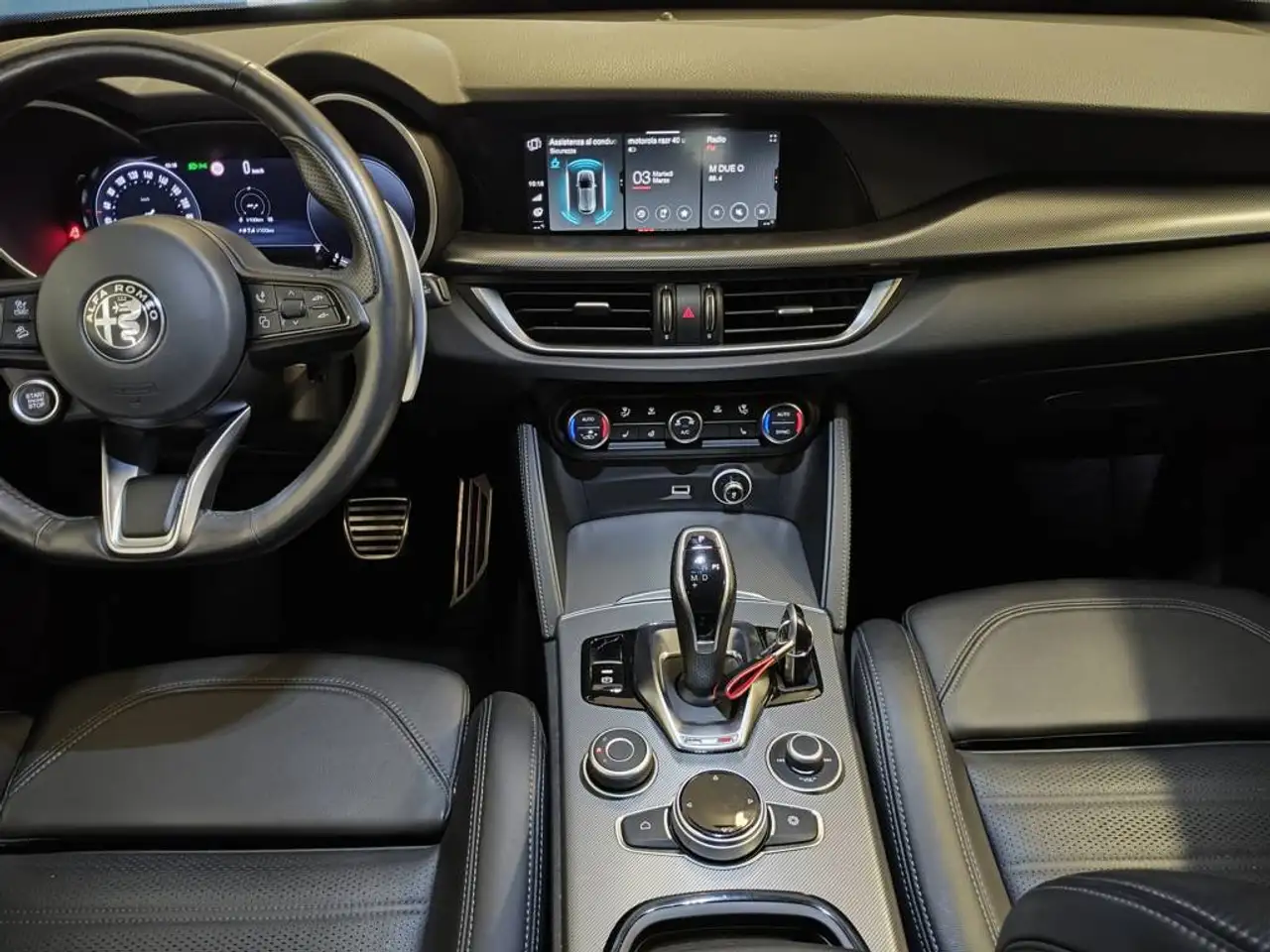 Alfa Romeo Stelvio 2024 — фото 12