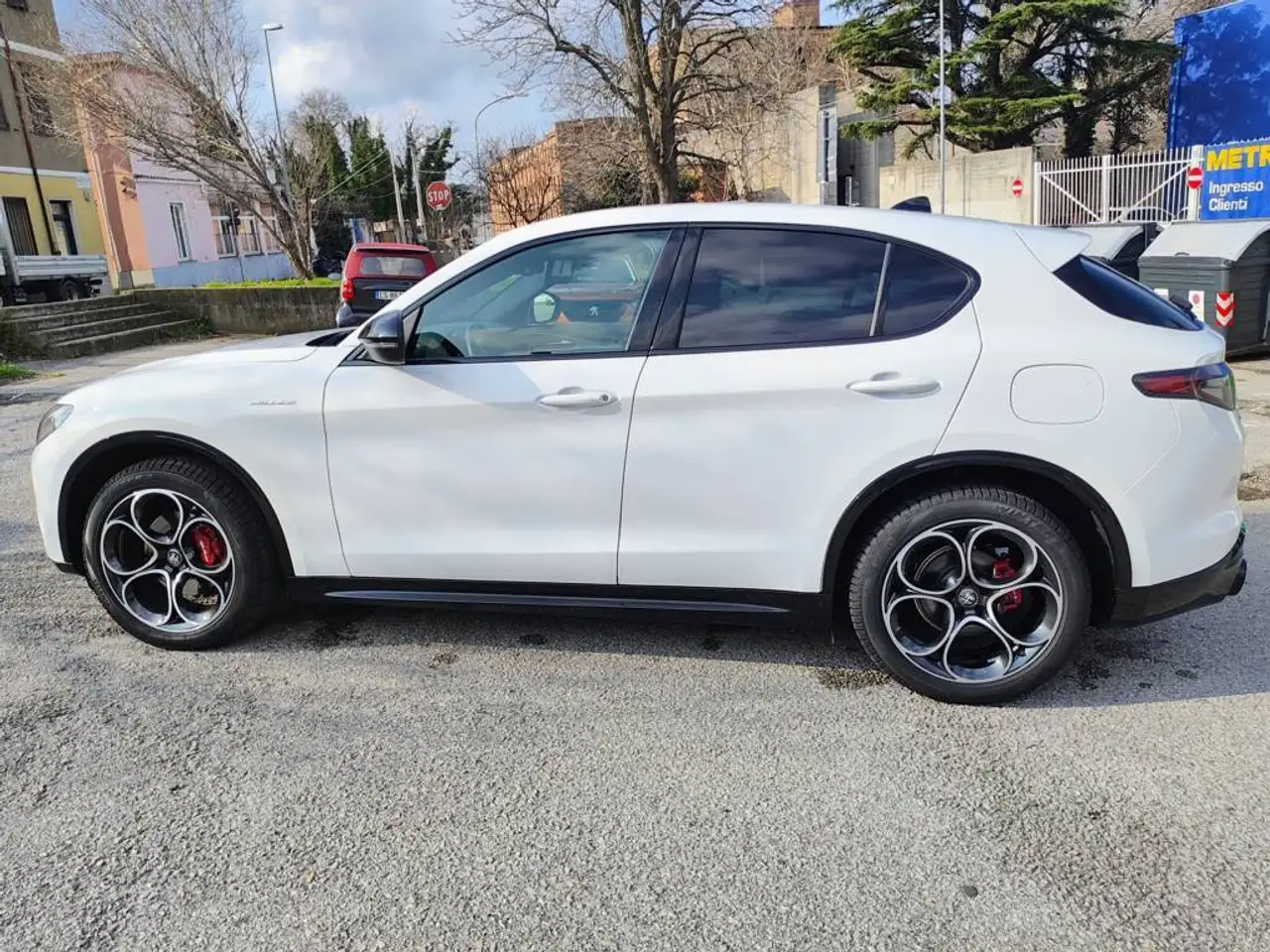 Alfa Romeo Stelvio 2024