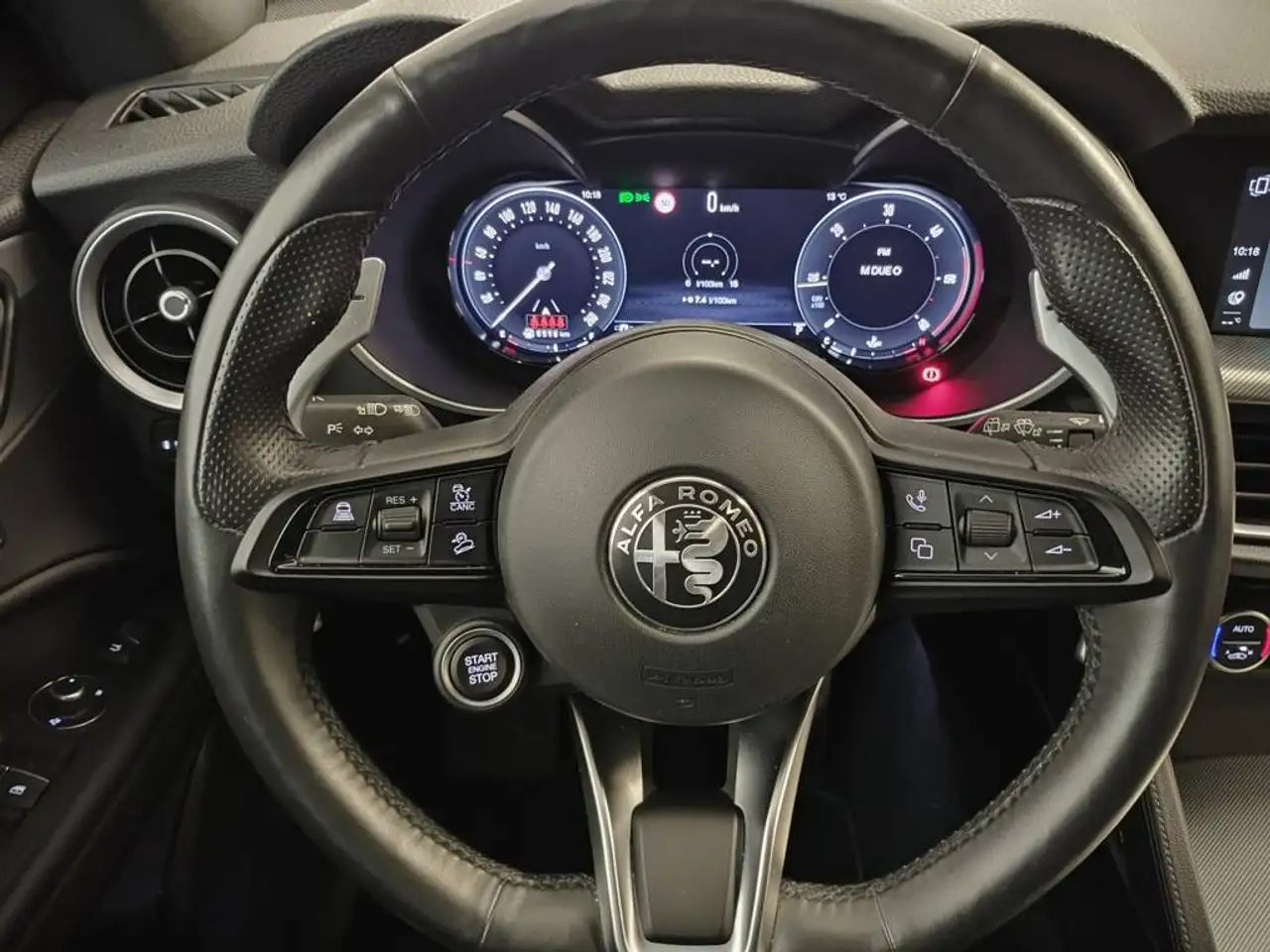 Alfa Romeo Stelvio 2024 — фото 10