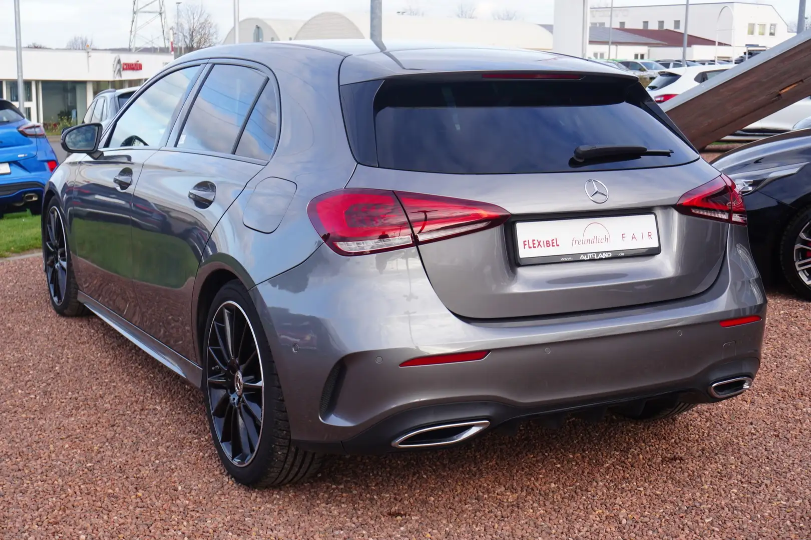 Mercedes-Benz A 140 A250 AMG Line LED 360° Alcantara Virtual Cockpit Gris - 2